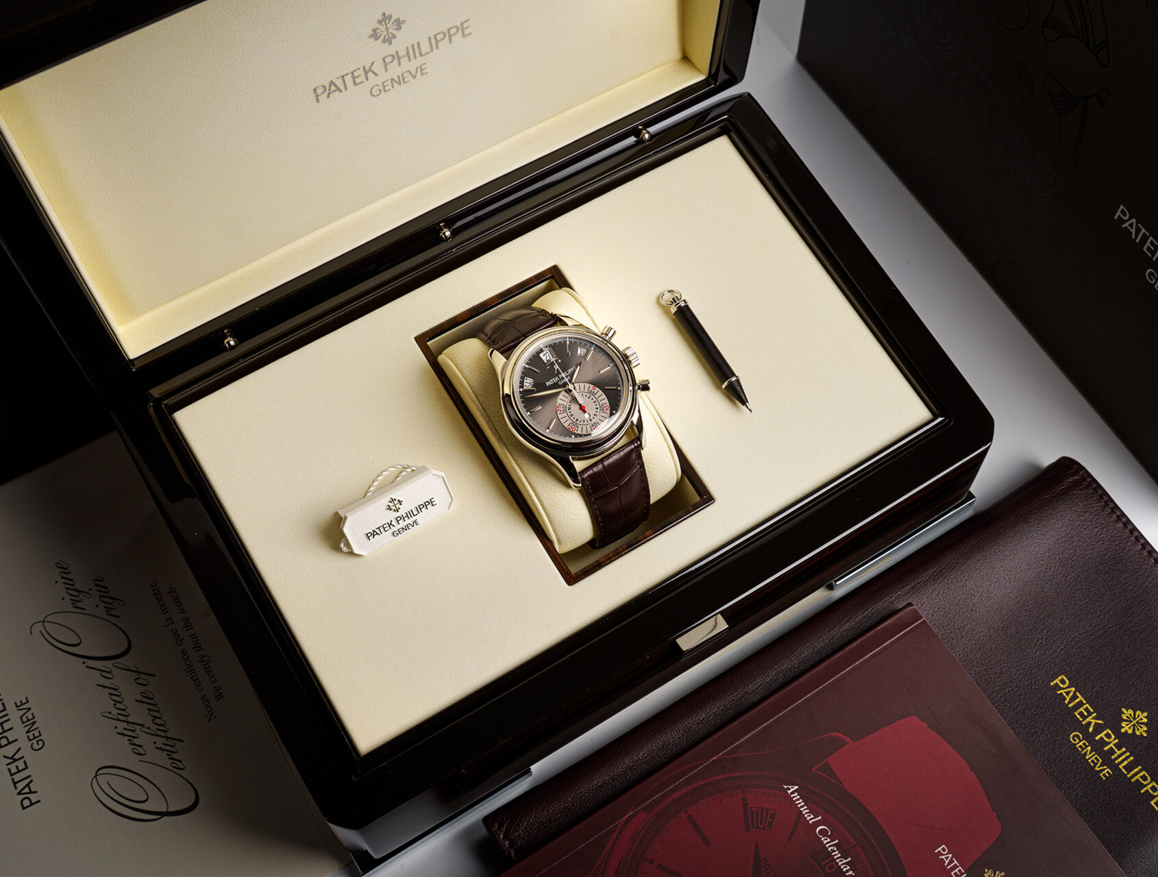 ref 5960P | - Platinum | Patek Philippe Annual Calendar Chronograph