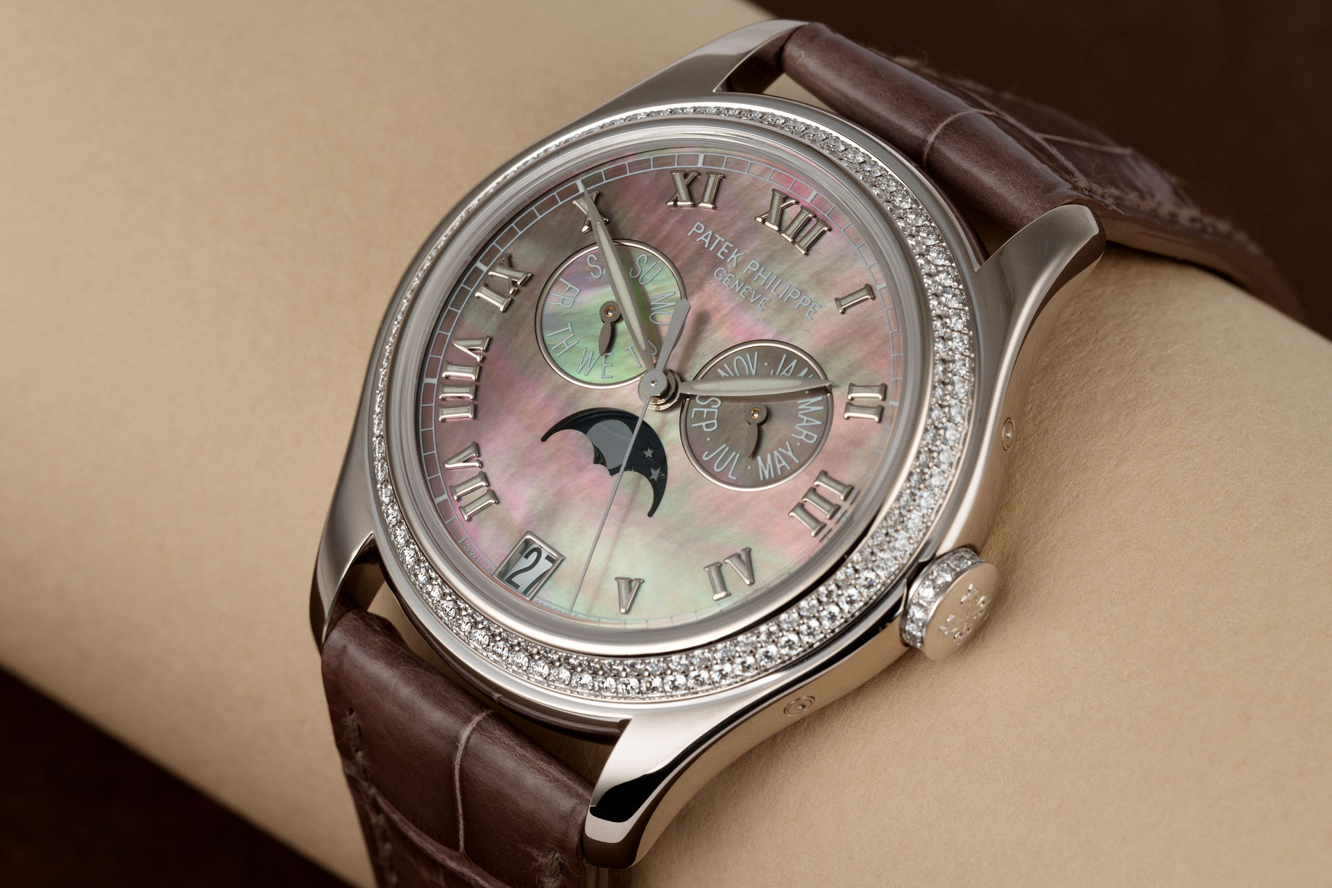 ref 4936G-001 | Mother of Pearl 'Full Set' | Patek Philippe Annual Calendar