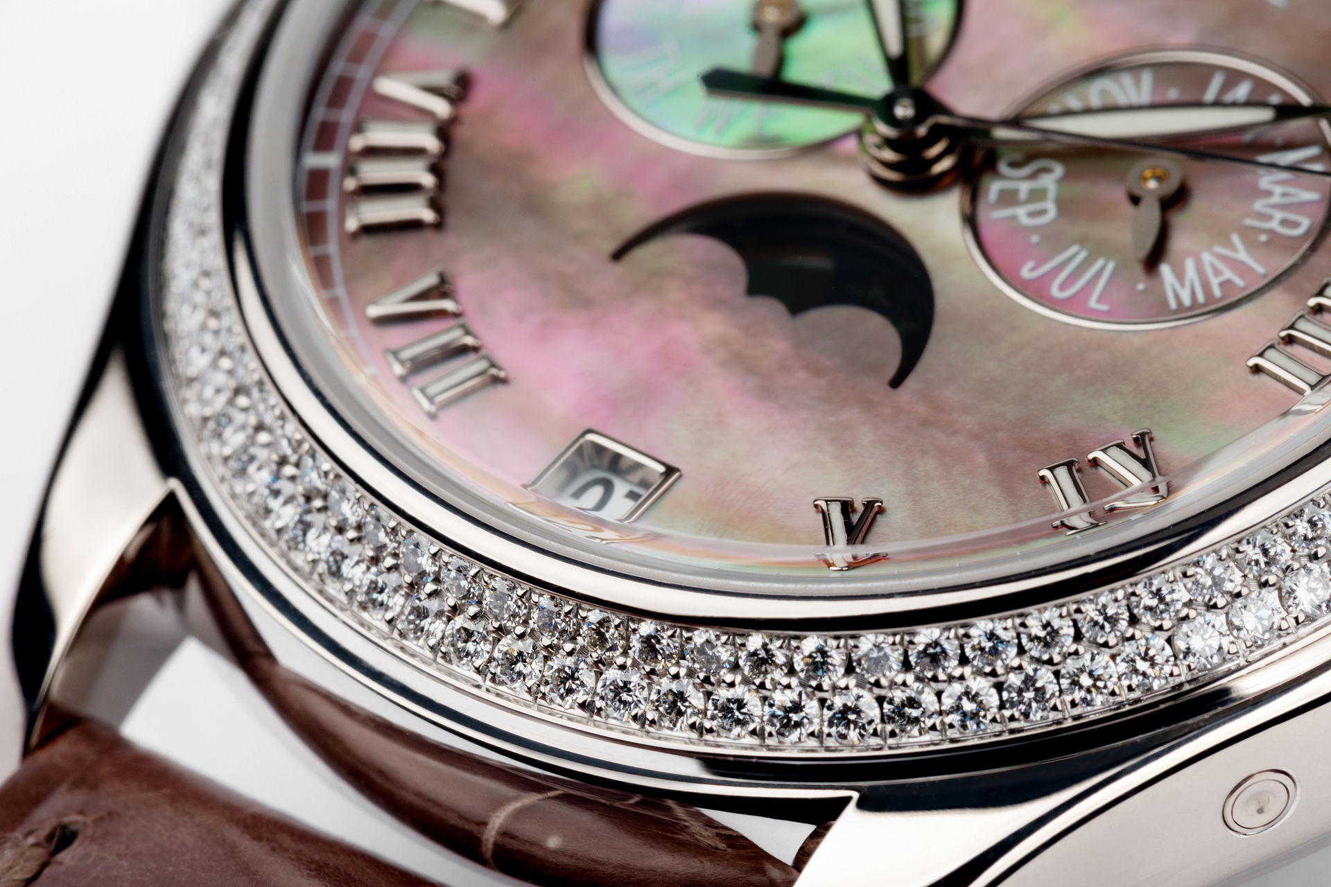 ref 4936G-001 | Mother of Pearl 'Full Set' | Patek Philippe Annual Calendar