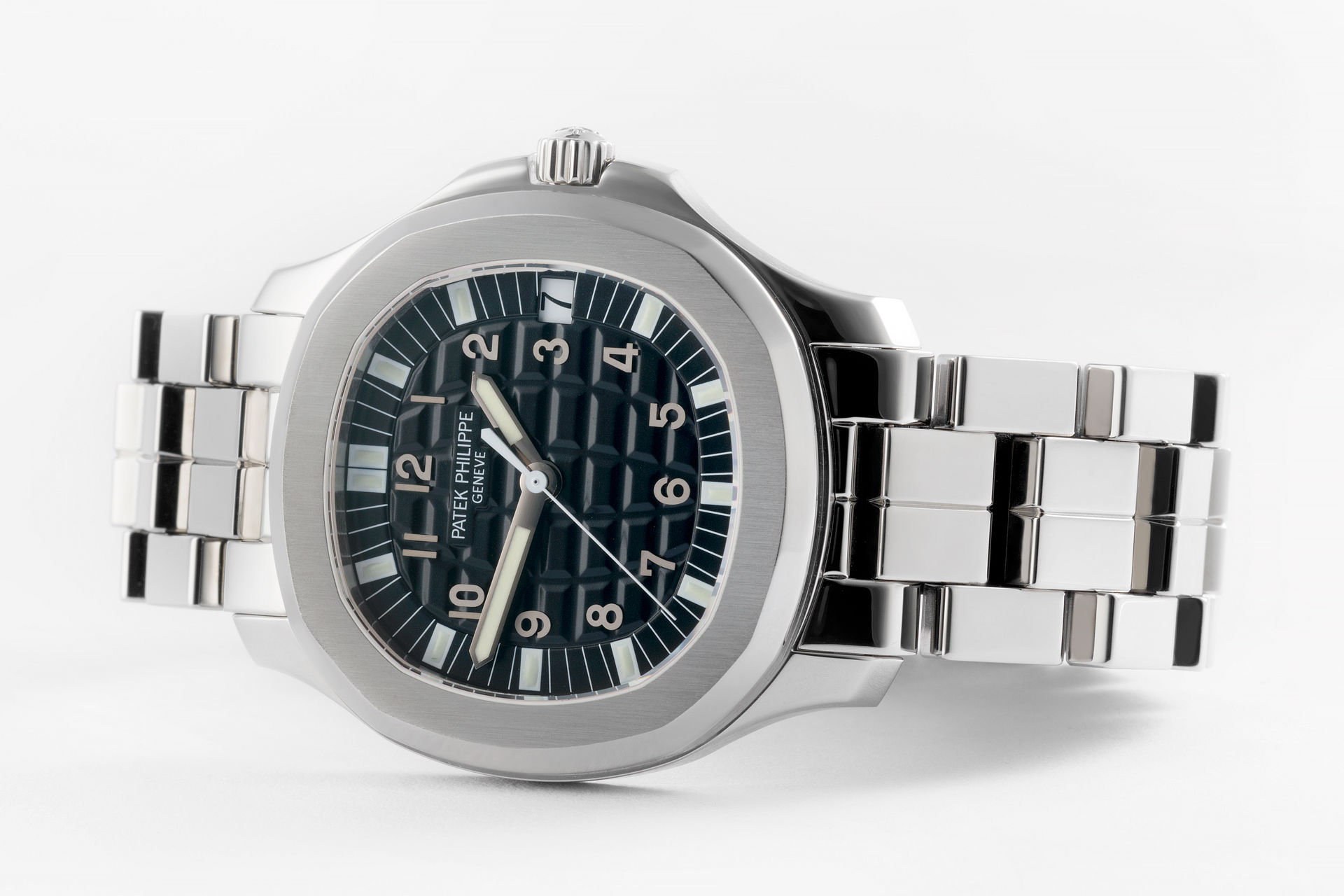 ref 5065A-001 | 37mm Box and Papers | Patek Philippe Aquanaut