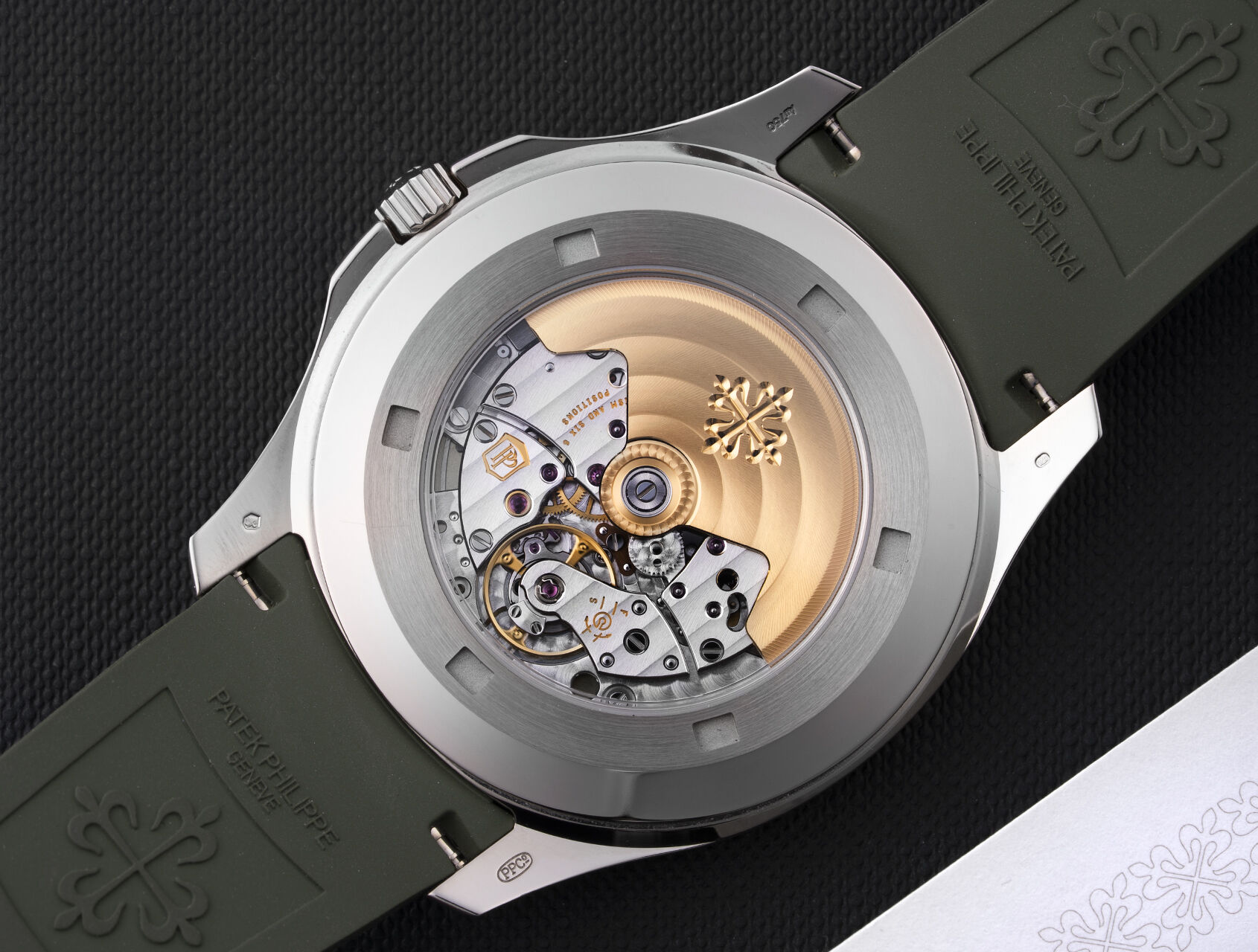 ref 5168G-010 | 5168G-010 - White Gold | Patek Philippe Aquanaut