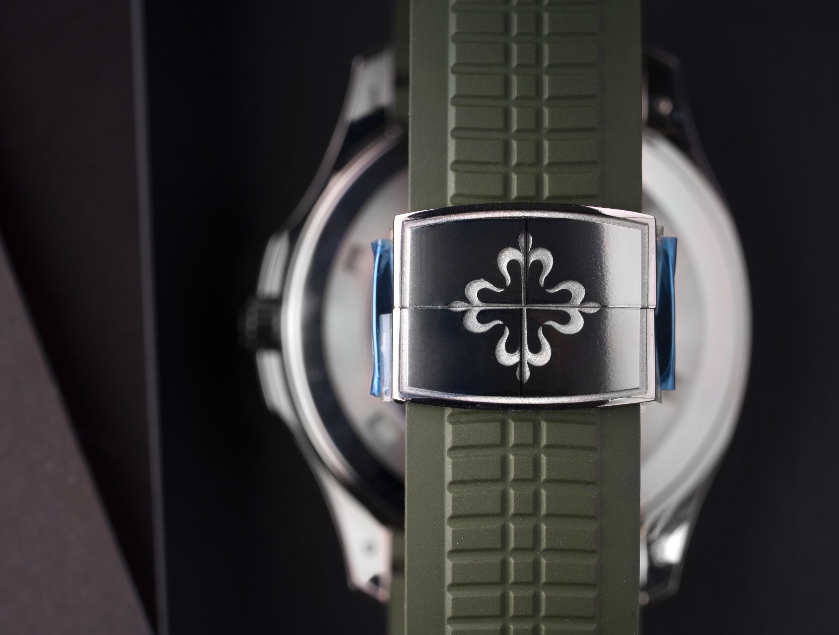 ref 5168G-010 | 5168G-010 - White Gold | Patek Philippe Aquanaut