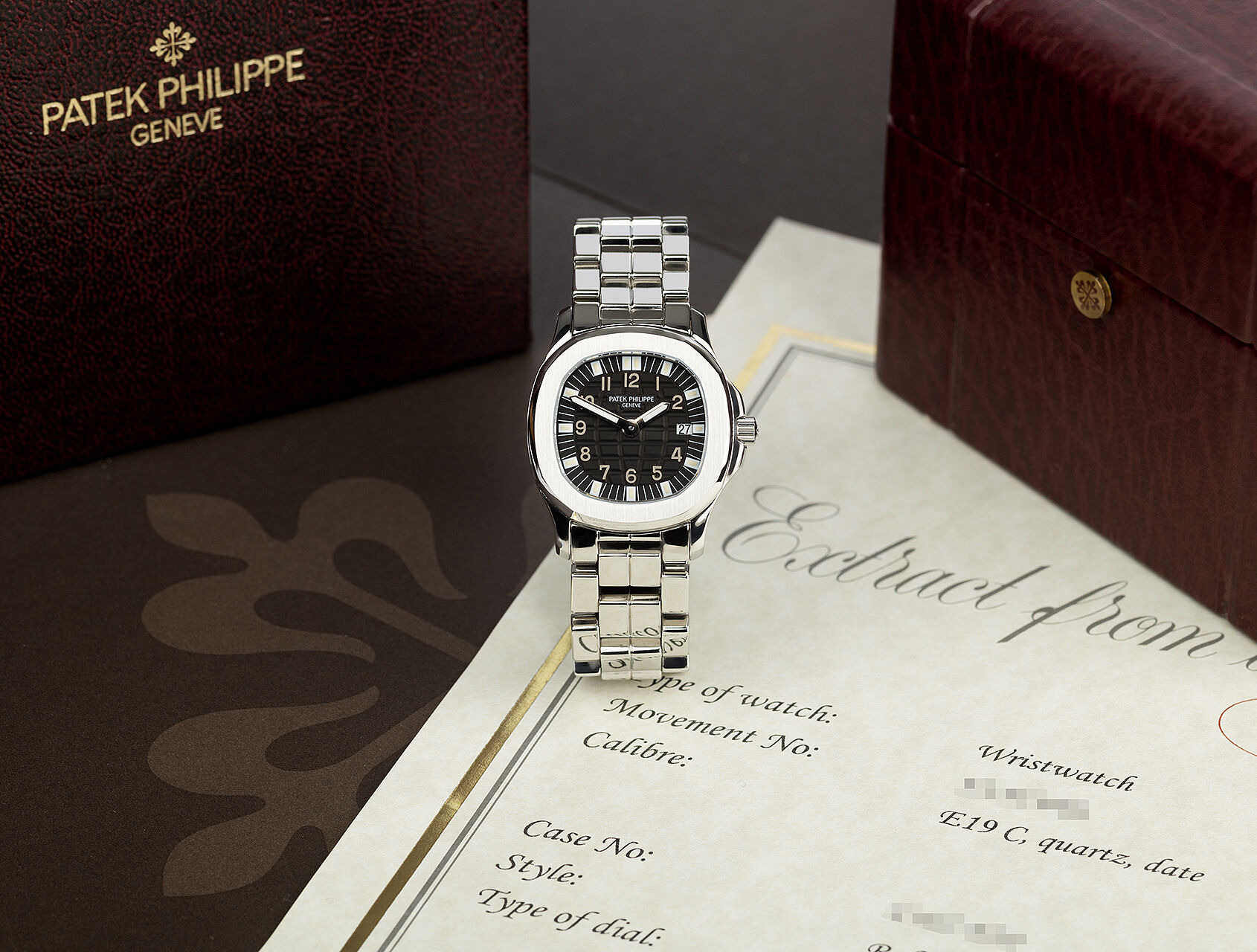 ref 4960 | 4960 - Box & Archive  | Patek Philippe Aquanaut