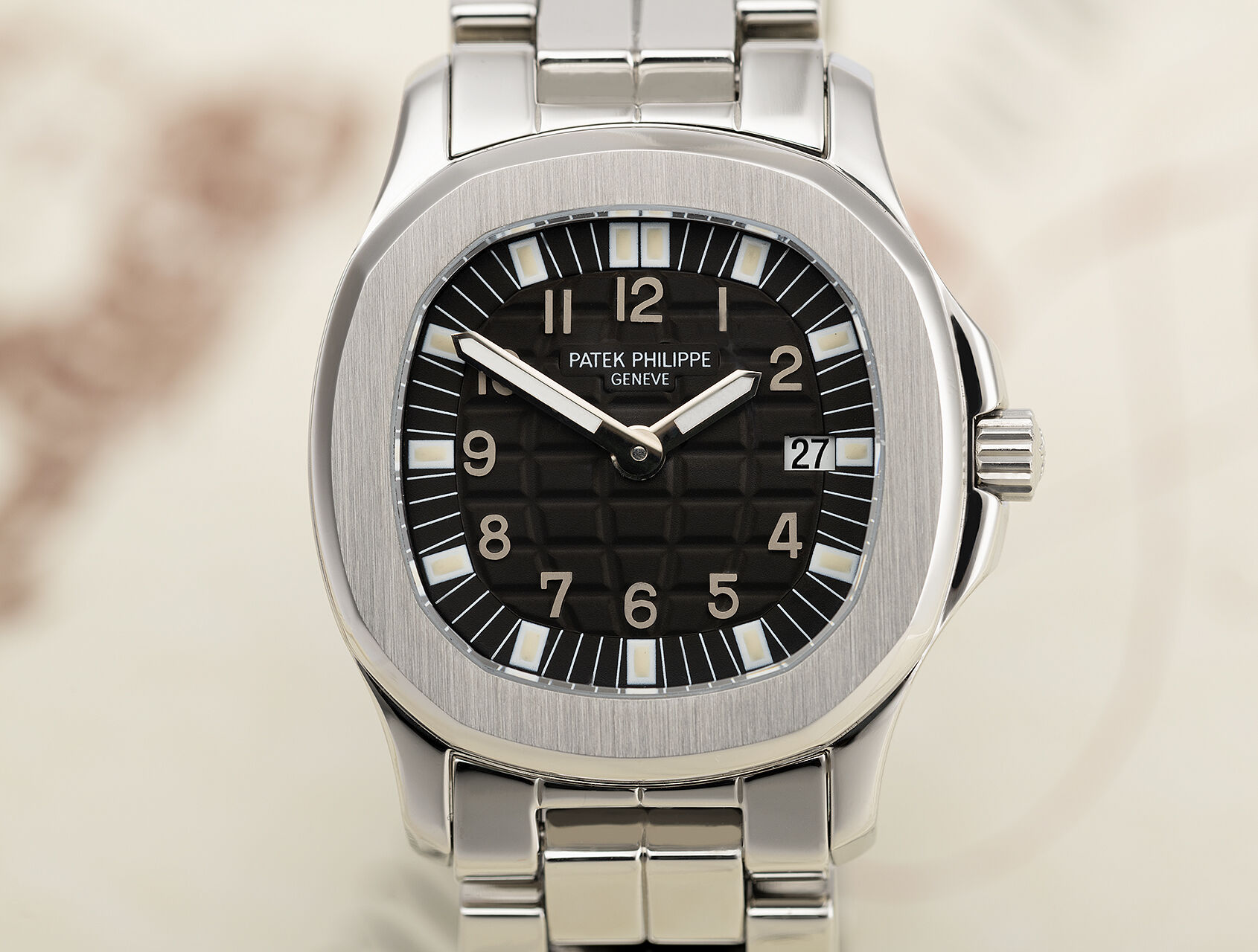 ref 4960 | 4960 - Box & Archive  | Patek Philippe Aquanaut