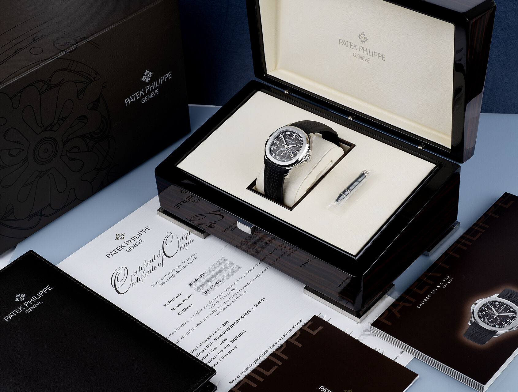 ref 5164A-001 | 5164A - Box & Certificate | Patek Philippe Aquanaut