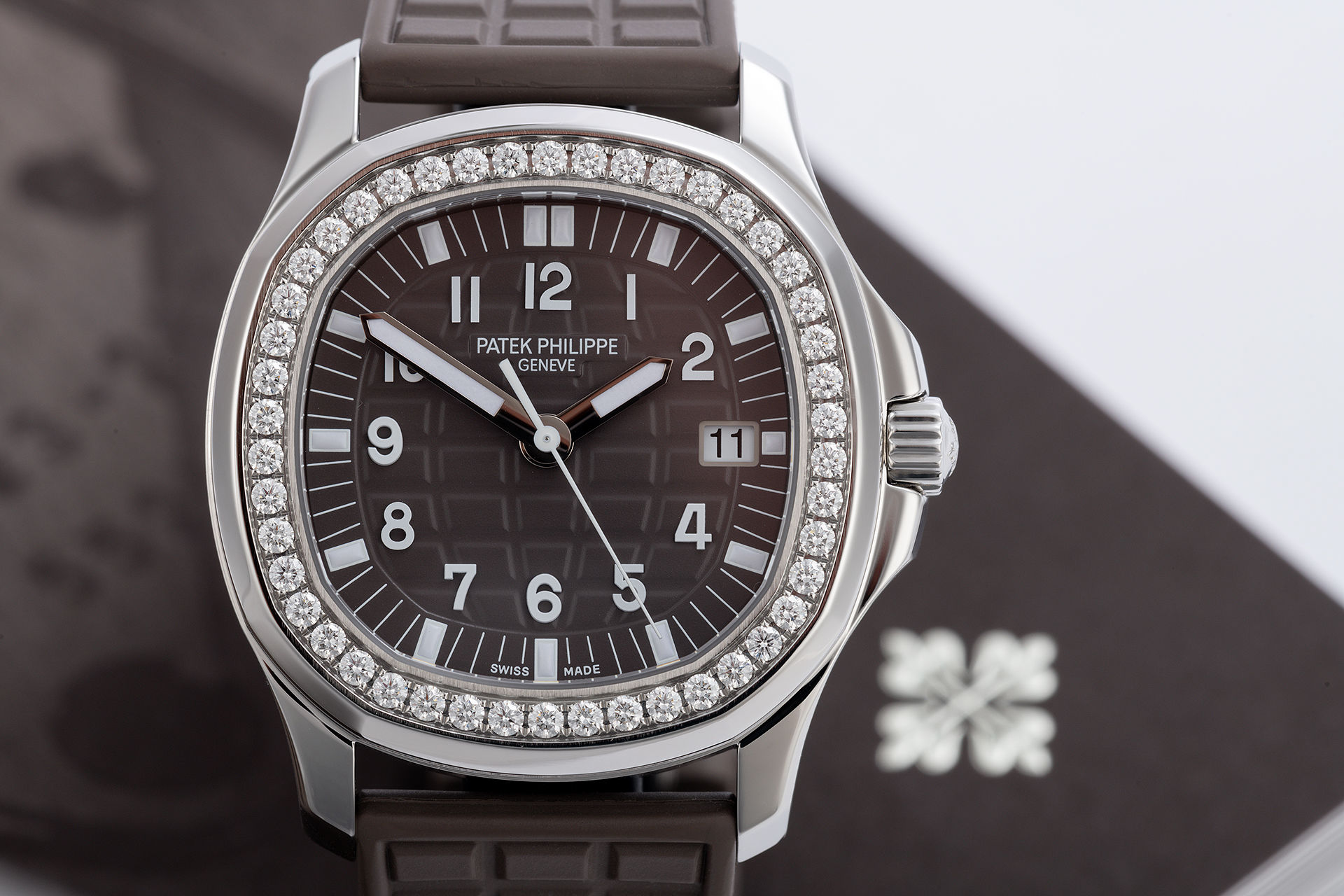 ref 5067A-023 | Complete Set 'Safari' | Patek Philippe Aquanaut