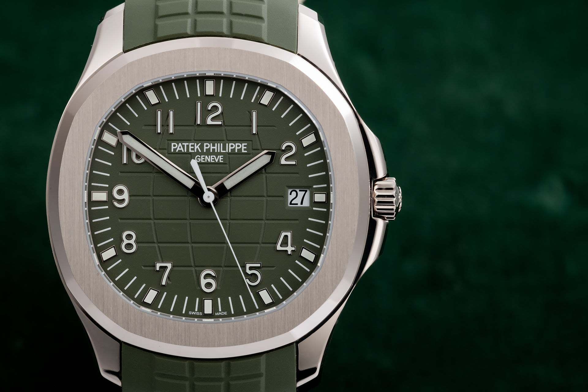 ref 5168G-010 | White Gold 'Khaki' | Patek Philippe Aquanaut