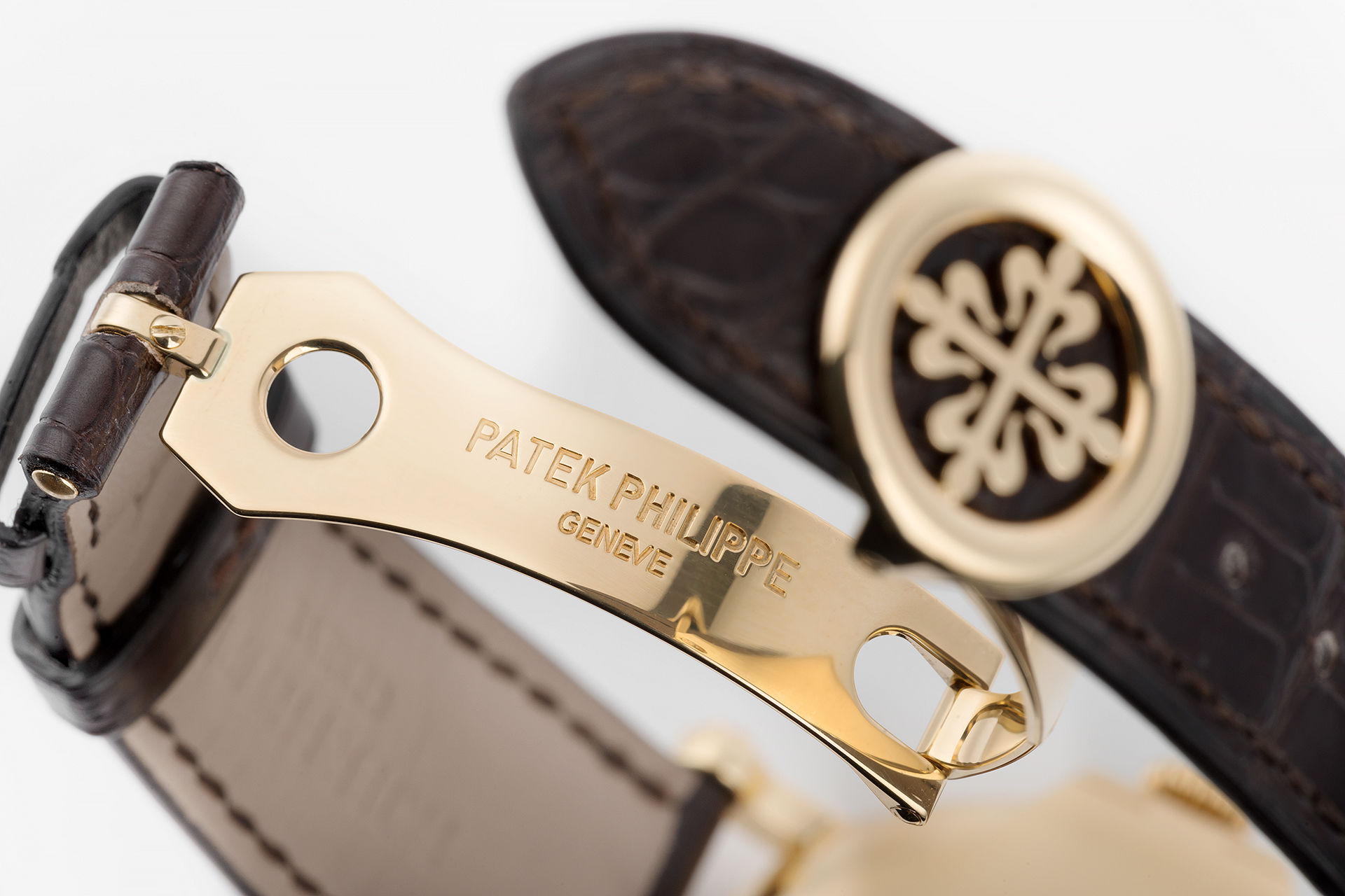 ref 5153J-001 | 18ct Yellow Gold Officer's Case | Patek Philippe Calatrava 