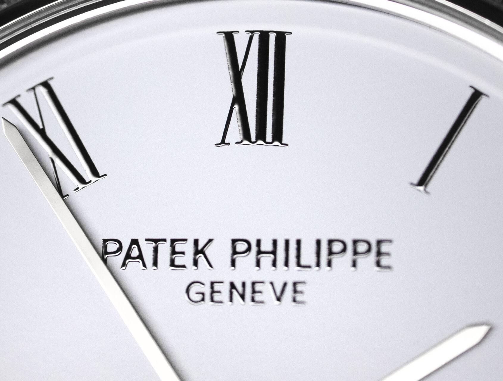 ref 5120G-001 | 5120G - White Gold | Patek Philippe Calatrava 