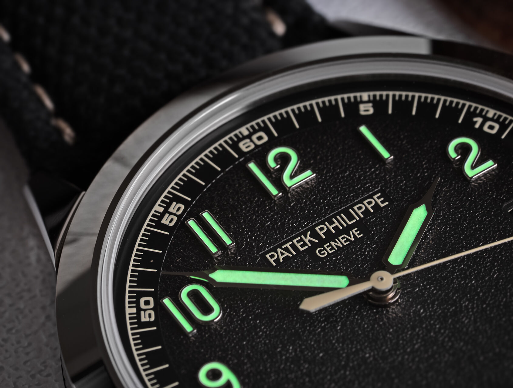 ref 5226G-001 | 5226G - Charcoal Dial | Patek Philippe Calatrava 