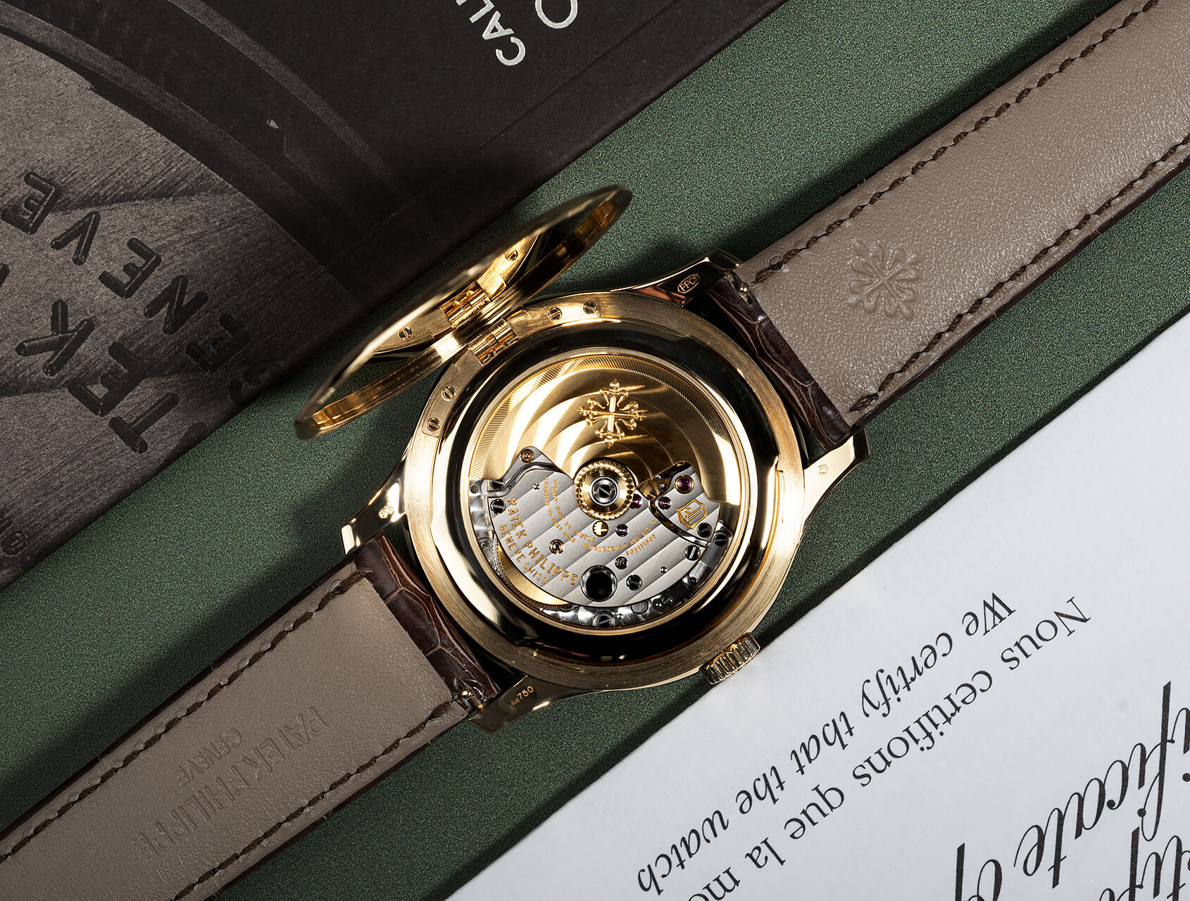 ref 5227J-001 | 5227J - Box & Certificate | Patek Philippe Calatrava 