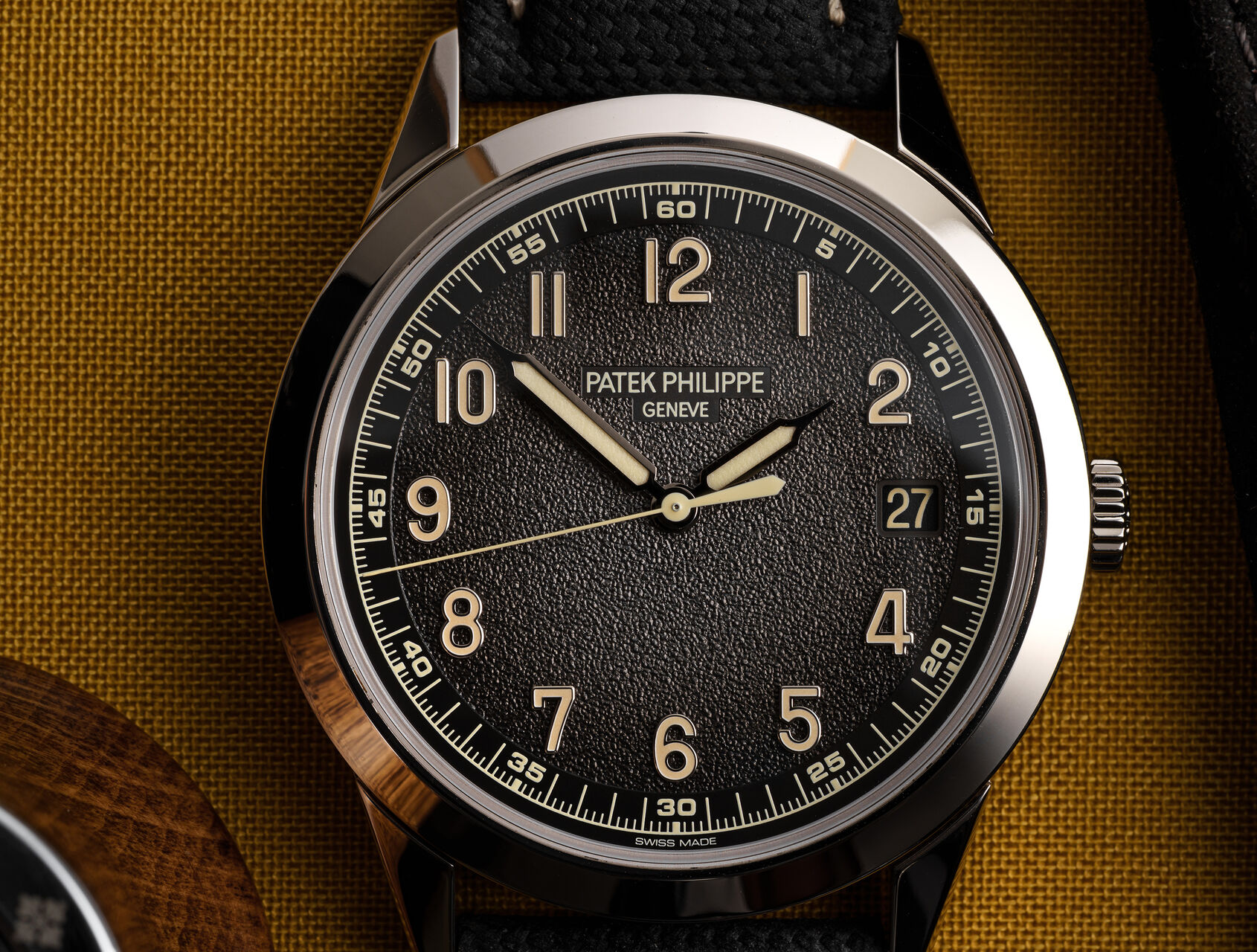 ref 5226G-001 | Calatrava | Patek Philippe Calatrava 