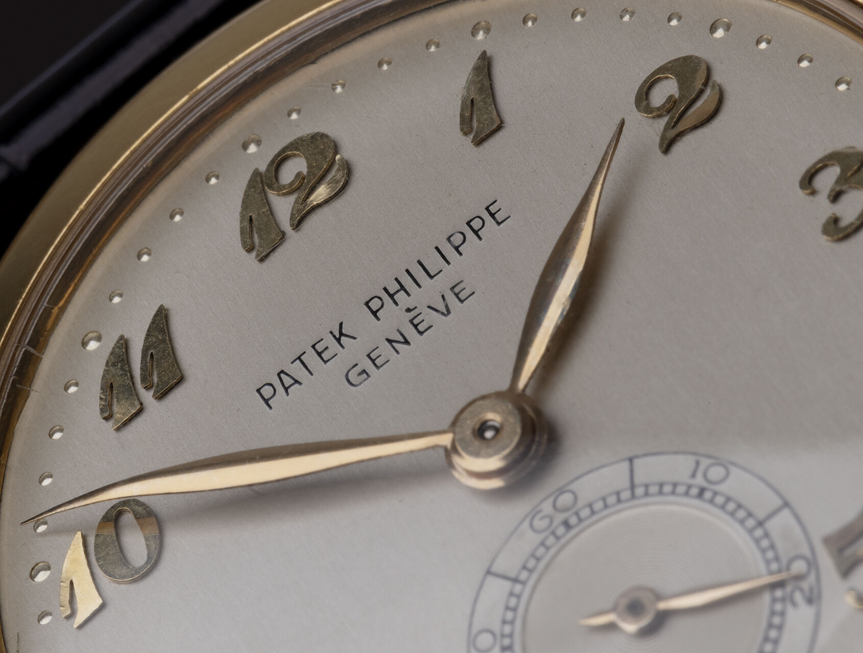 ref 2451 | Extract from Archive | Patek Philippe Calatrava 