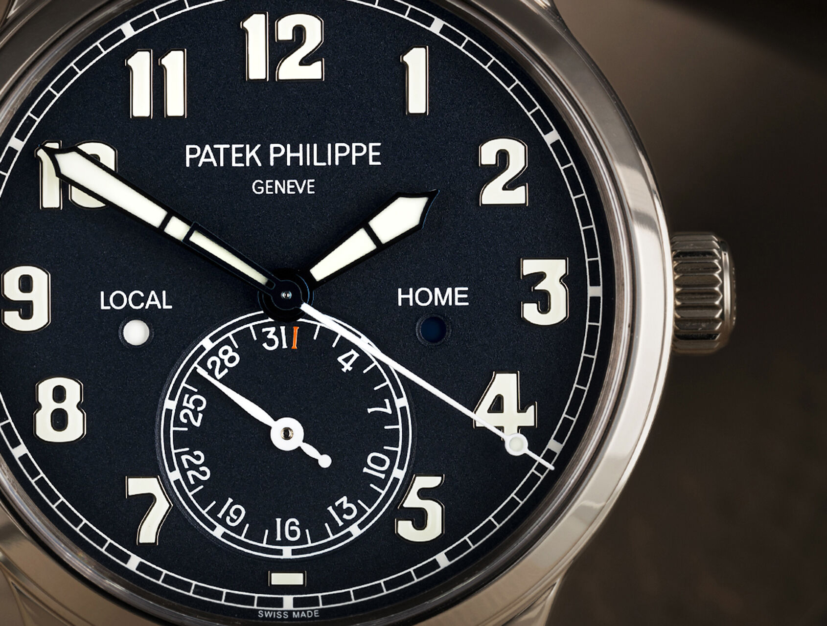 ref 5524G-001 | 5524G-001 - White Gold | Patek Philippe Calatrava Pilot Travel Time