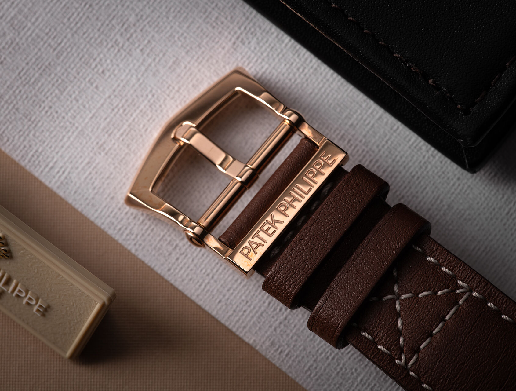 ref 5524R-001 | 5524R - Rose Gold | Patek Philippe Calatrava Pilot Travel Time