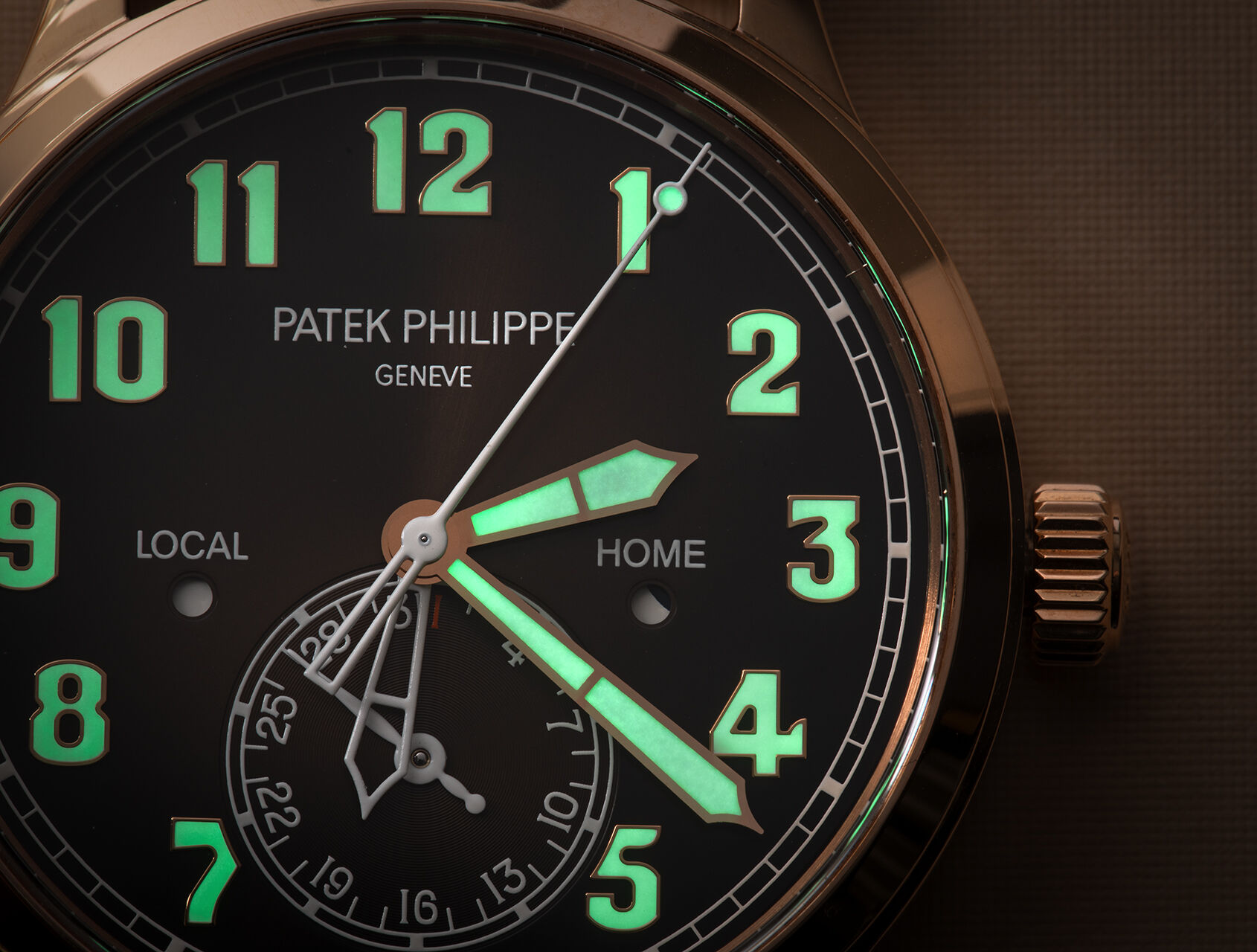 ref 5524R-001 | 5524R - Rose Gold | Patek Philippe Calatrava Pilot Travel Time