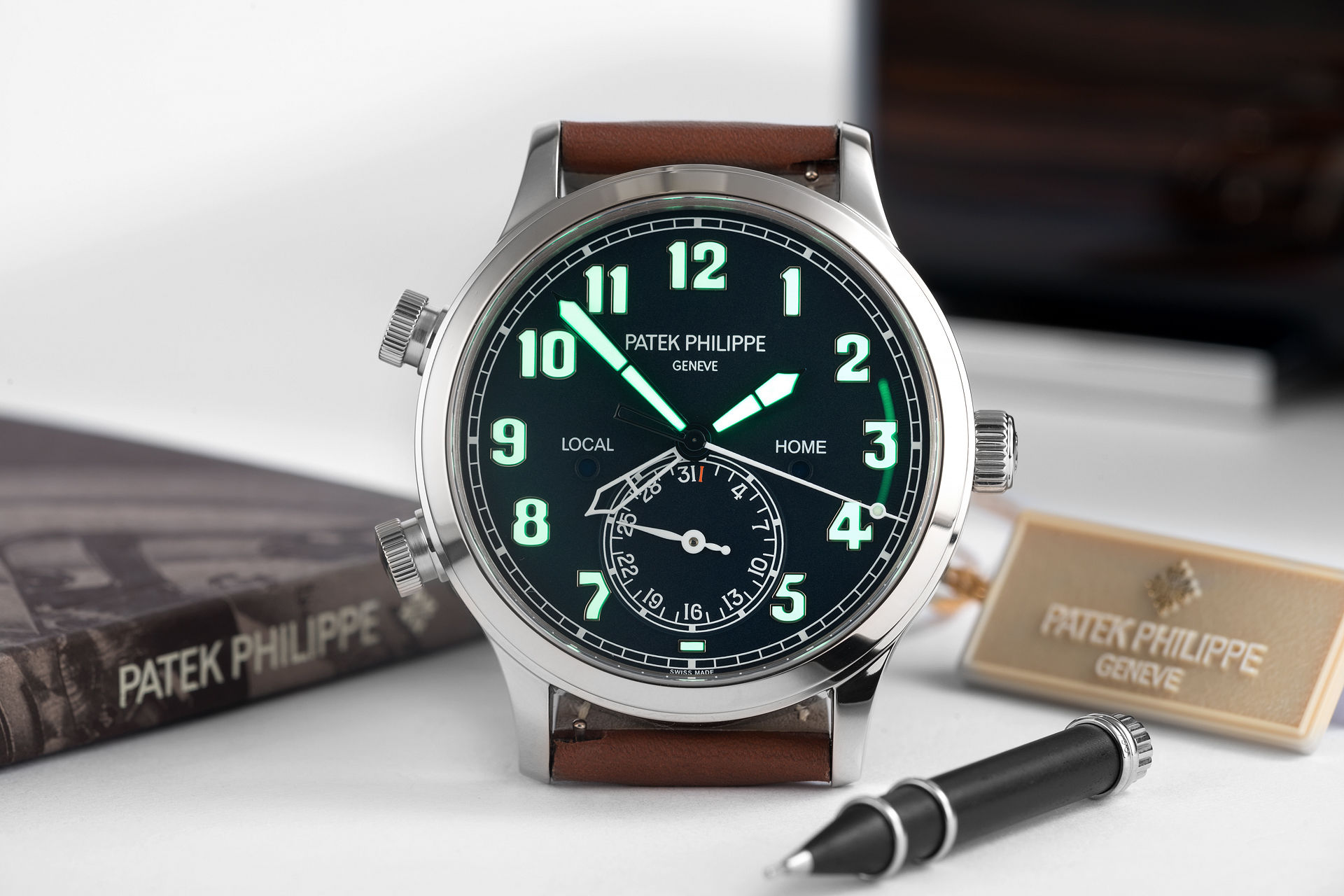 ref 5524G-001 | 'Under Patek Warranty' | Patek Philippe Calatrava Pilot Travel Time