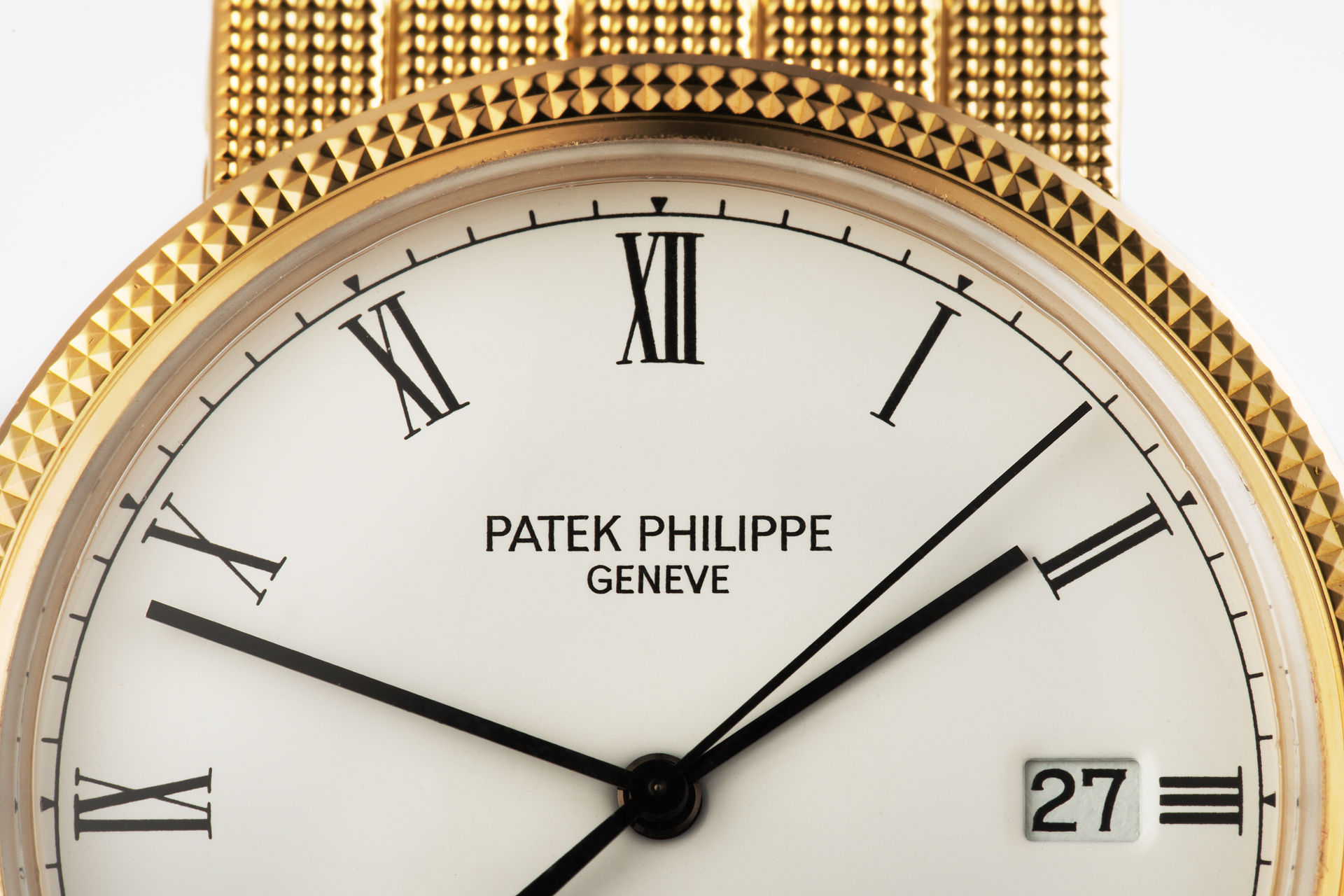 ref 3944/10 | 'Pristine' 18ct Yellow Gold | Patek Philippe Calatrava 