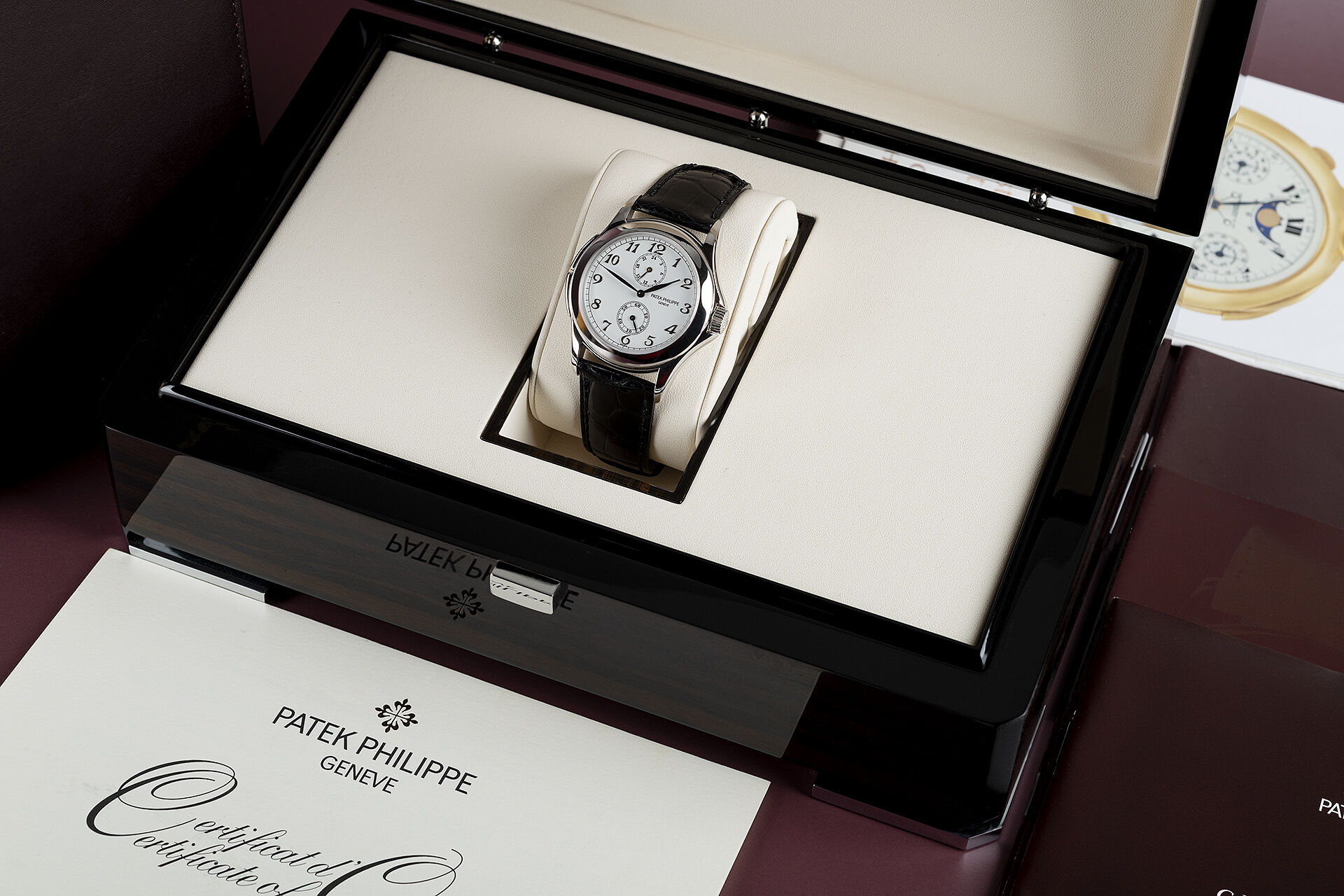 ref 5134G-001 | Box & Certificate | Patek Philippe Calatrava Travel Time