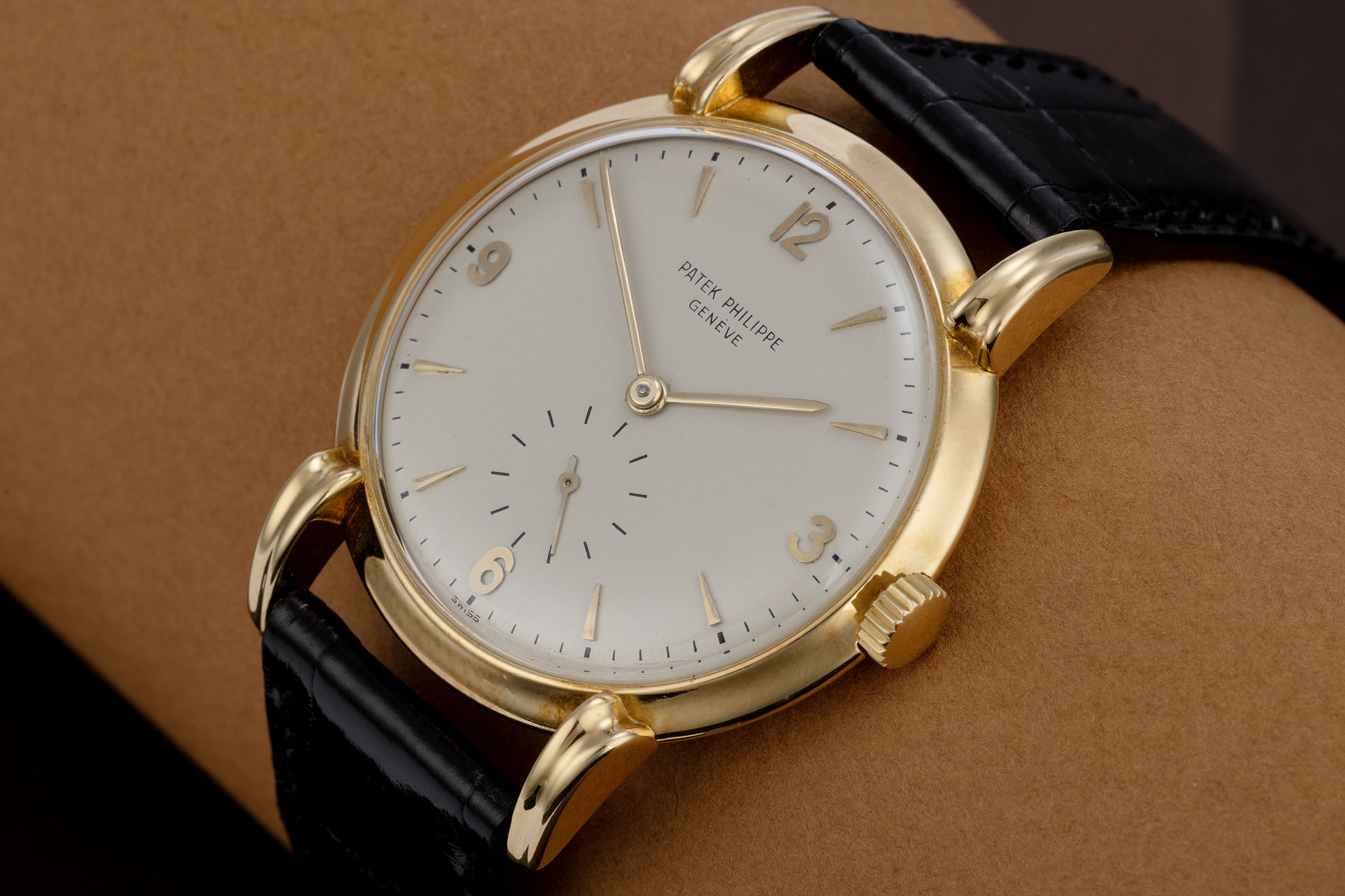 ref 2420 | Vintage Yellow Gold  | Patek Philippe Calatrava 