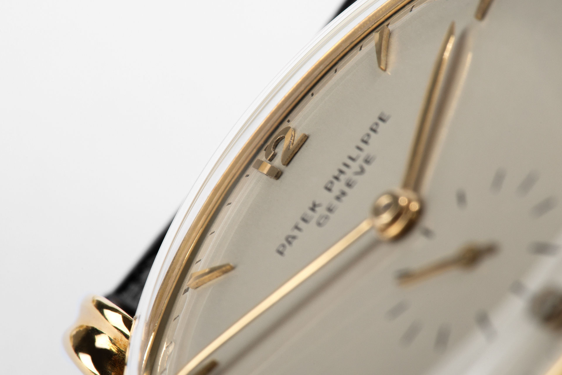 ref 2420 | Vintage Yellow Gold  | Patek Philippe Calatrava 