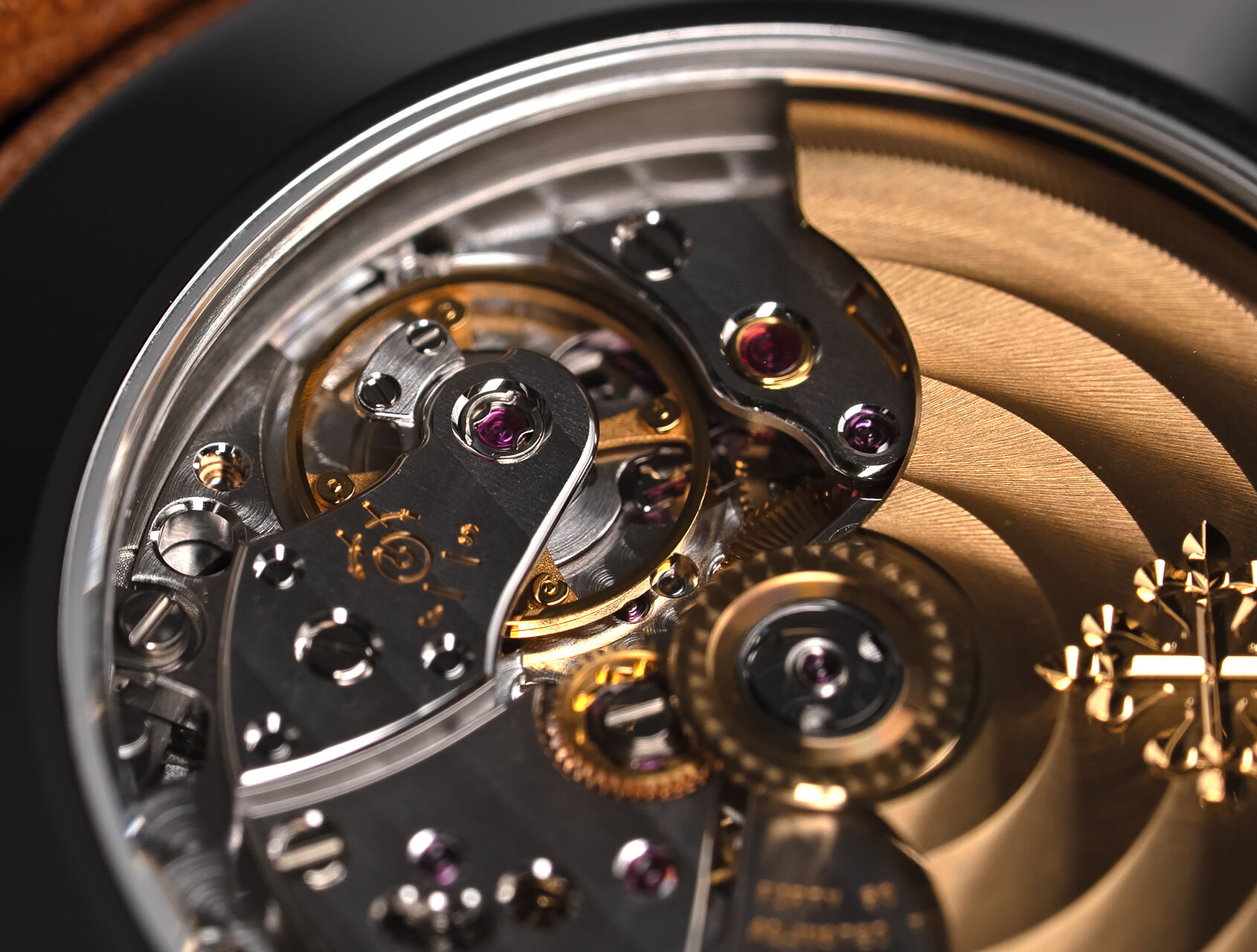 ref 5212A-001 | 5212A - Box & Certificate | Patek Philippe Calatrava Weekly Calendar