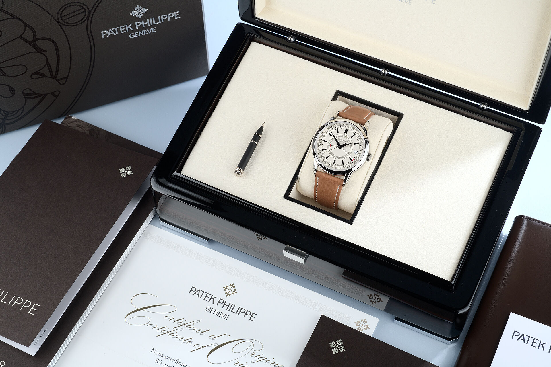 ref 5212A | Stainless Steel 'New' | Patek Philippe Calatrava Weekly Calendar