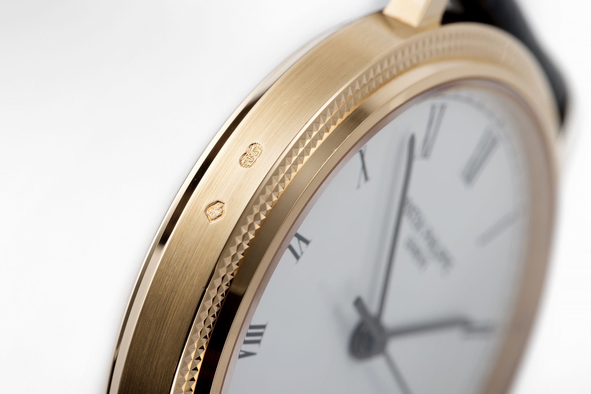 ref 3802/200 | Yellow Gold 'Full Set' | Patek Philippe Calatrava 