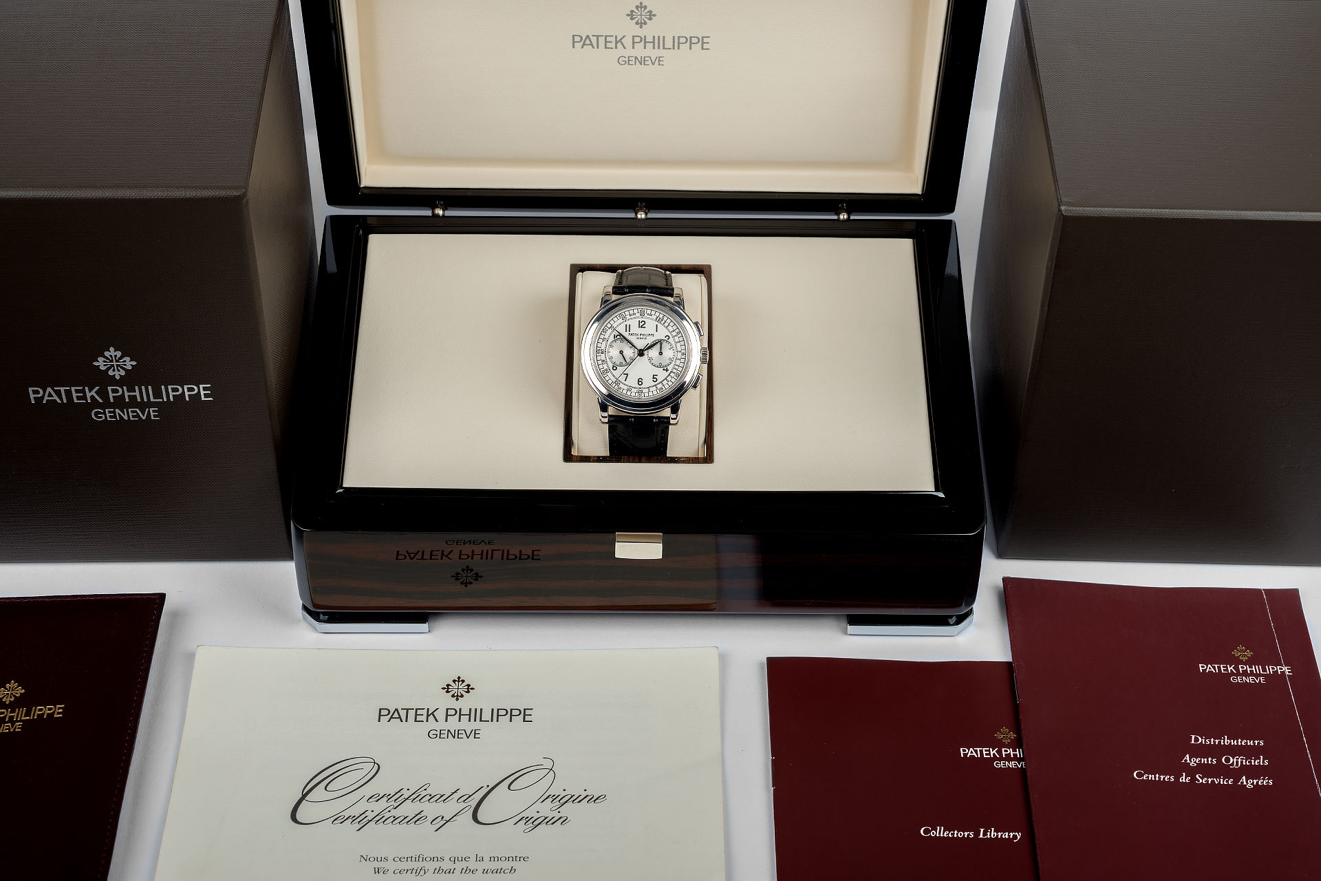 ref 5070G-001 | White Gold 'Complete Set' | Patek Philippe Chronograph