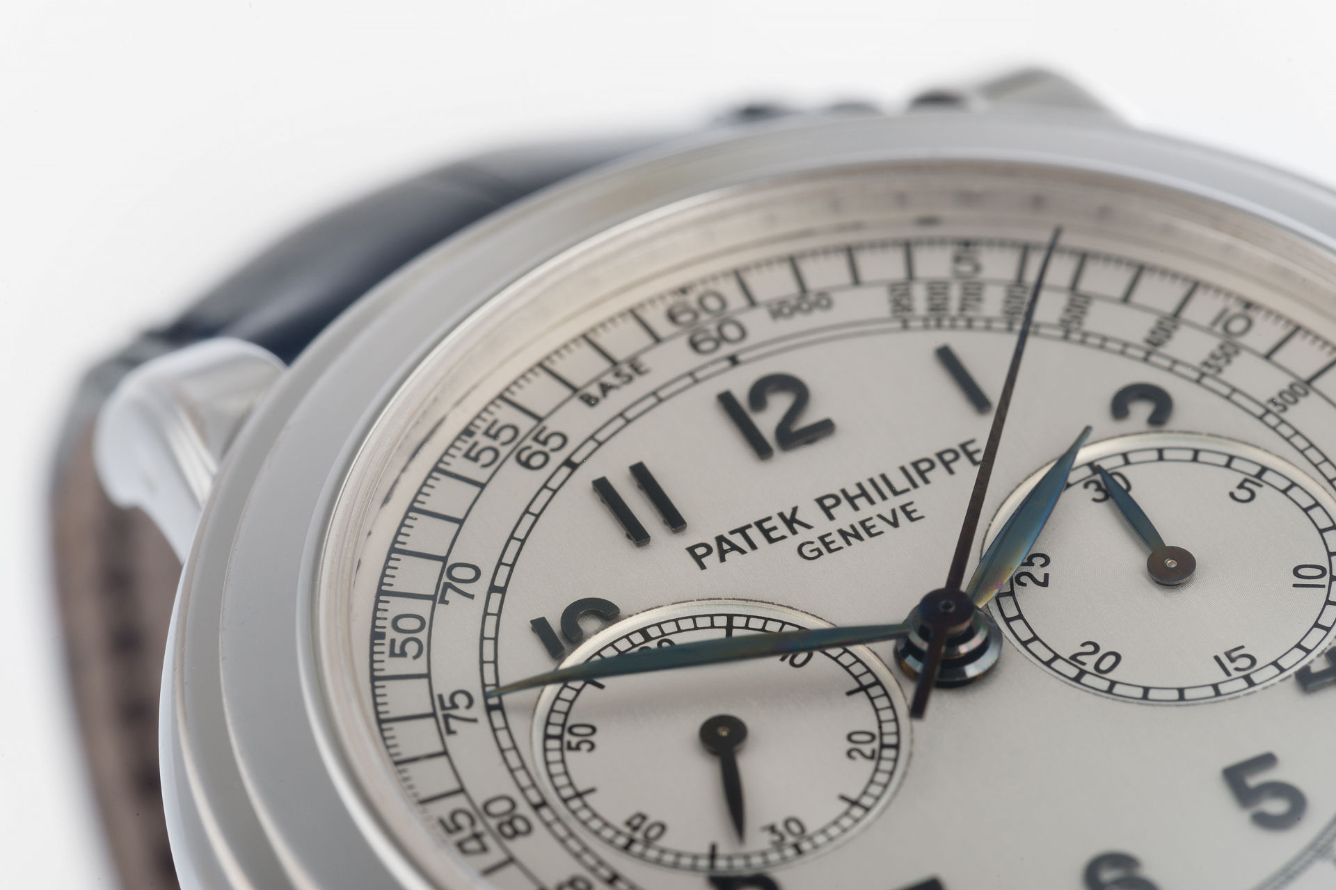 ref 5070G | White Gold 'Complete Set' | Patek Philippe Chronograph