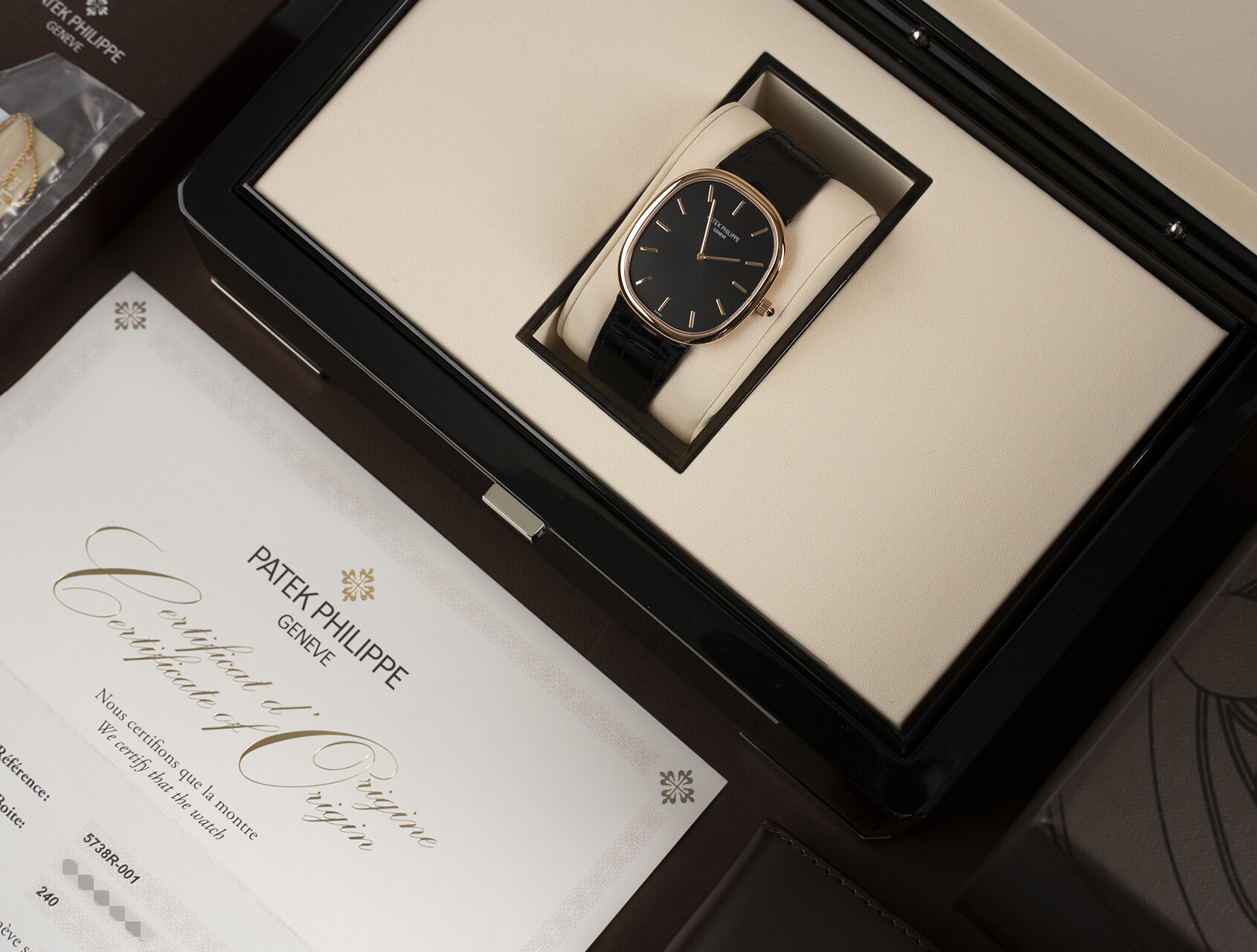 ref 5738R-001 | Brand New 'Ultra Thin' | Patek Philippe Golden Ellipse