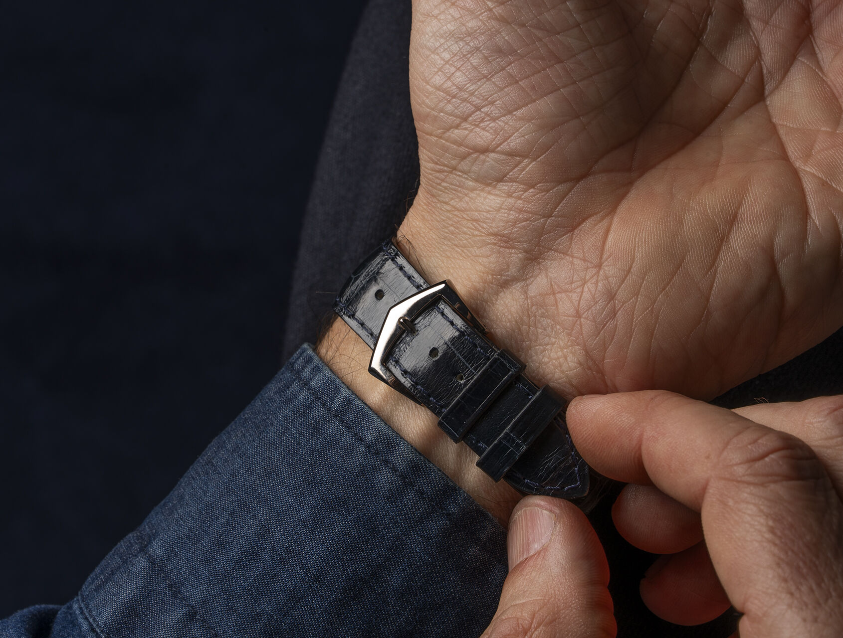 ref 5124G-011 | 5124G - White Gold | Patek Philippe Gondolo