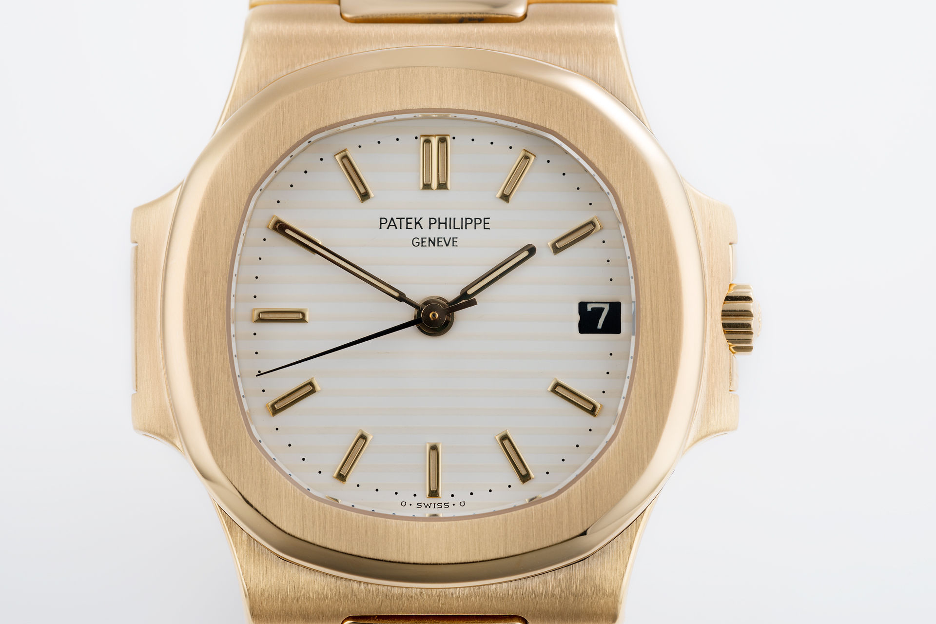 ref 3800 | 18ct Yellow Gold | Patek Philippe Nautilus