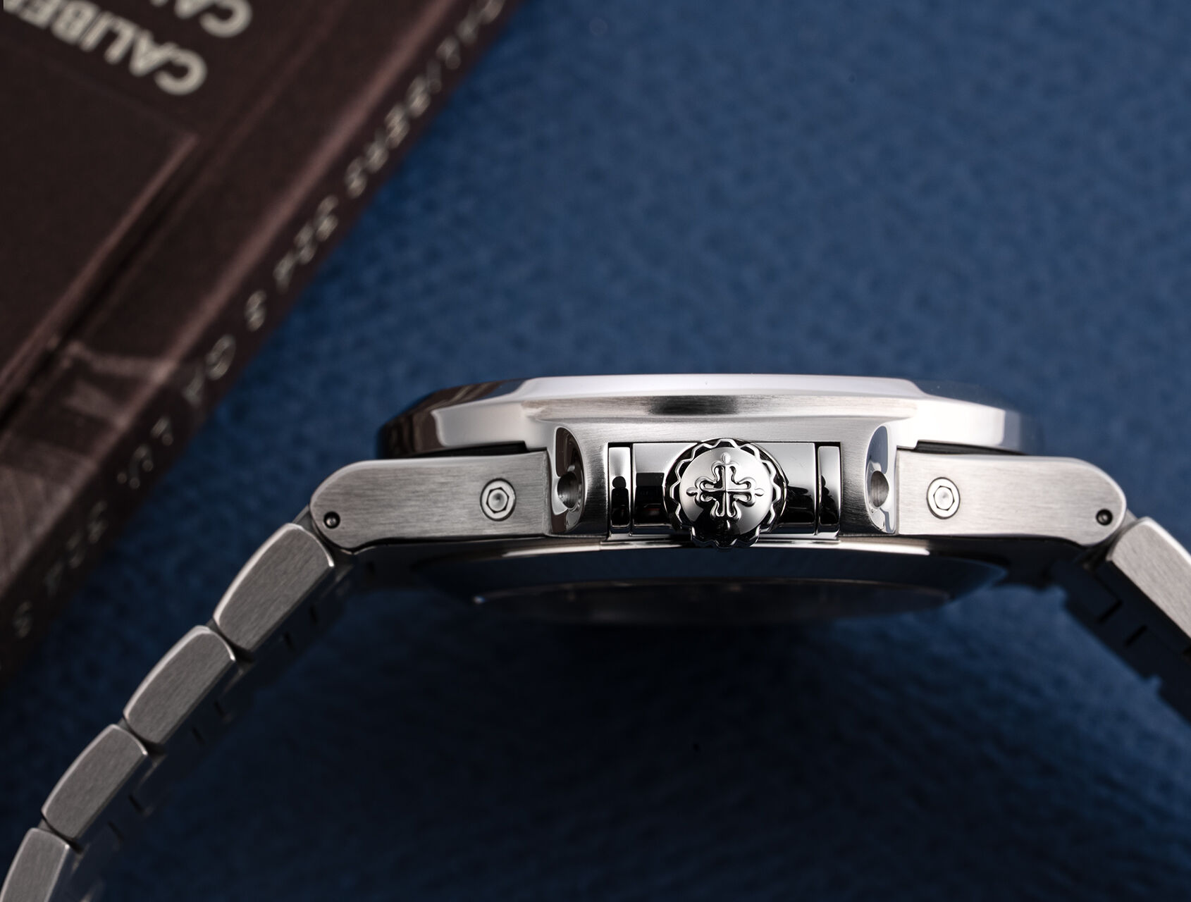 ref 5726/1A-010 | 5726/1A - Serviced by Patek | Patek Philippe Nautilus