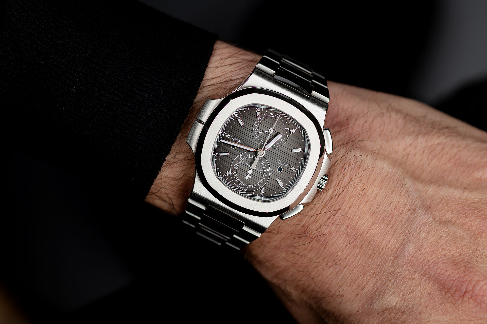 ref 5990/1A-001 | Beautiful Example 'Complete Set' | Patek Philippe Nautilus