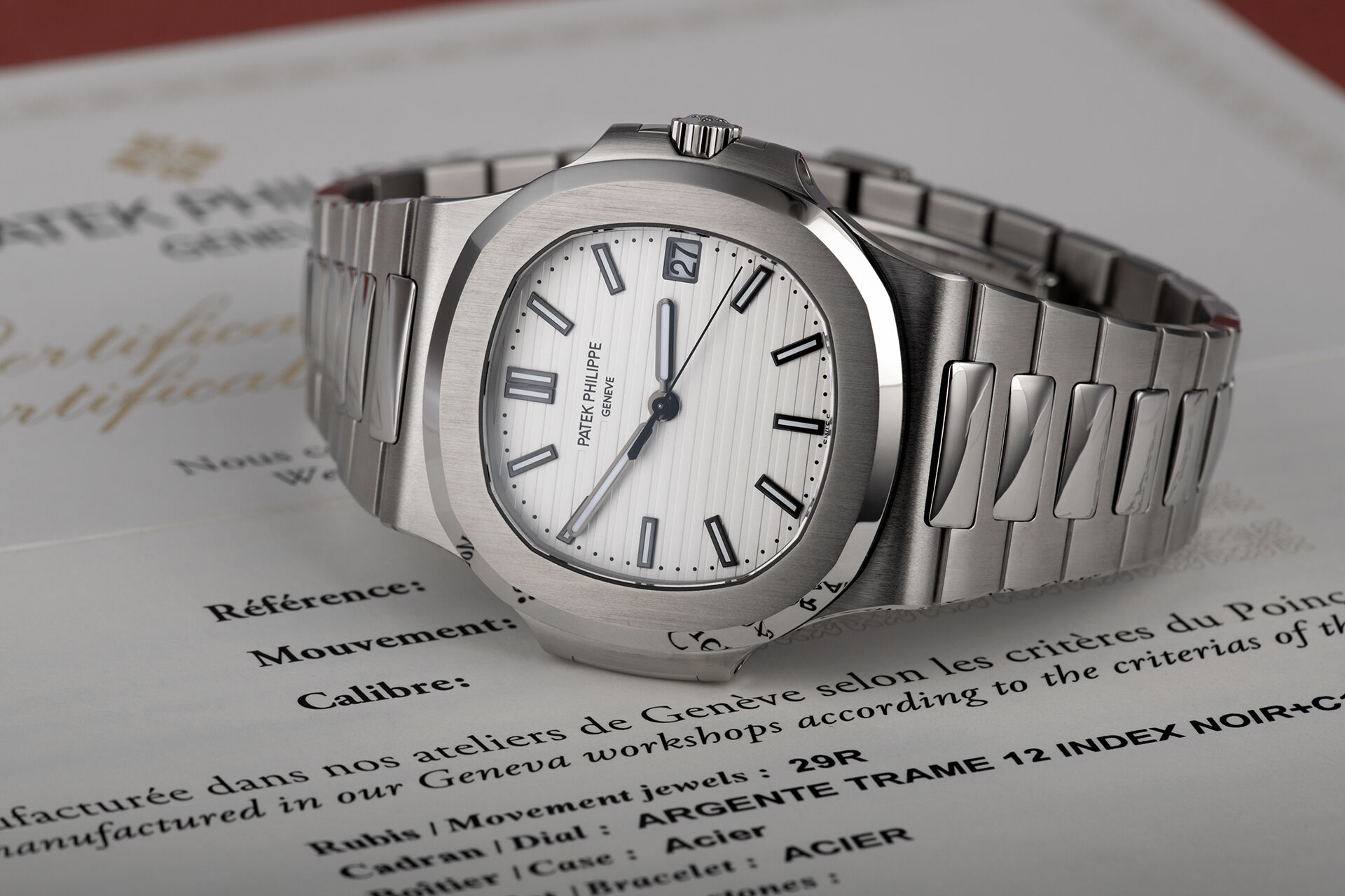 ref 5711/1A-011 | Box & Certificate | Patek Philippe Nautilus