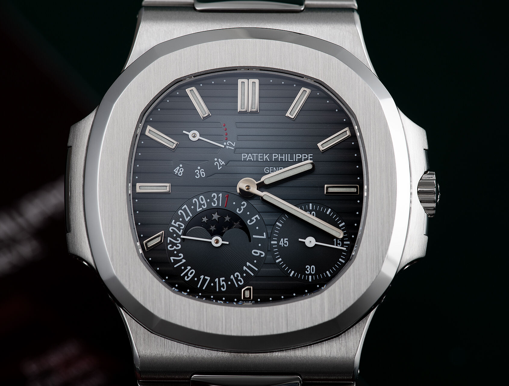 ref 5712/1A | 5712/1A - Rare First Series | Patek Philippe Nautilus