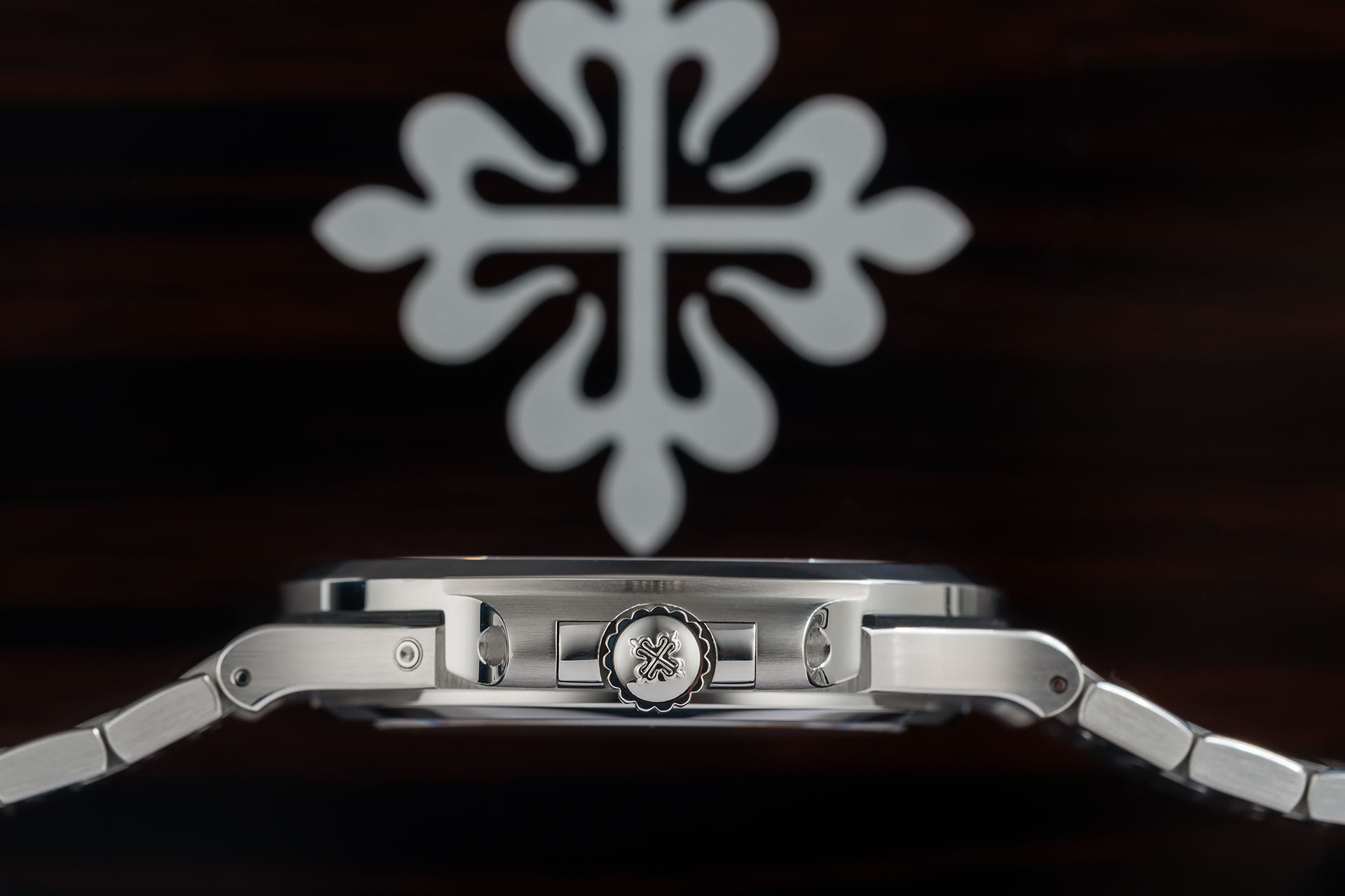 ref 5712/1A-001 | 'Brand New' Patek Warranty | Patek Philippe Nautilus
