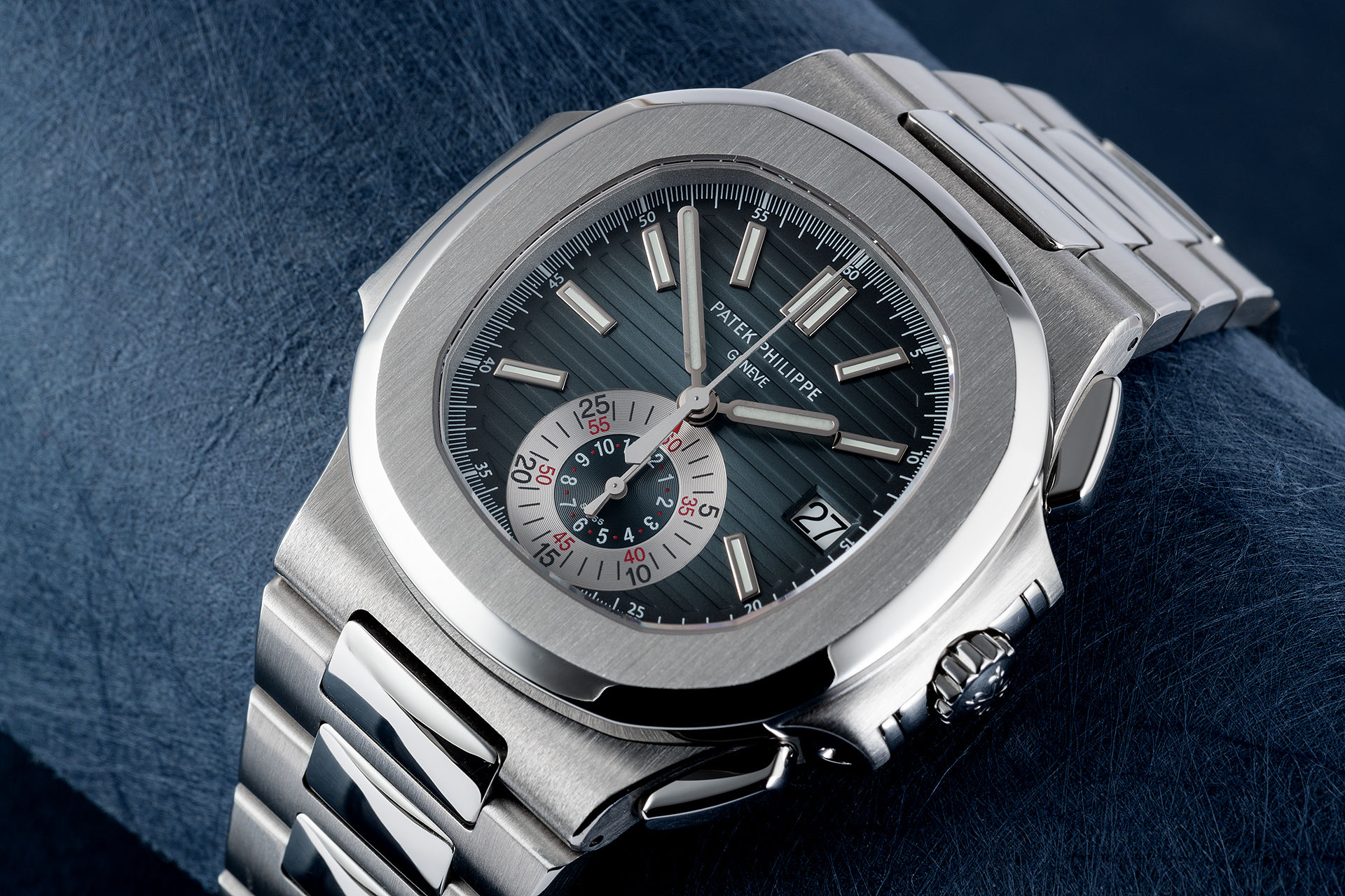 ref 5980/1A-001 | First Blue Dial 'Box & Cert' | Patek Philippe Nautilus Chronograph