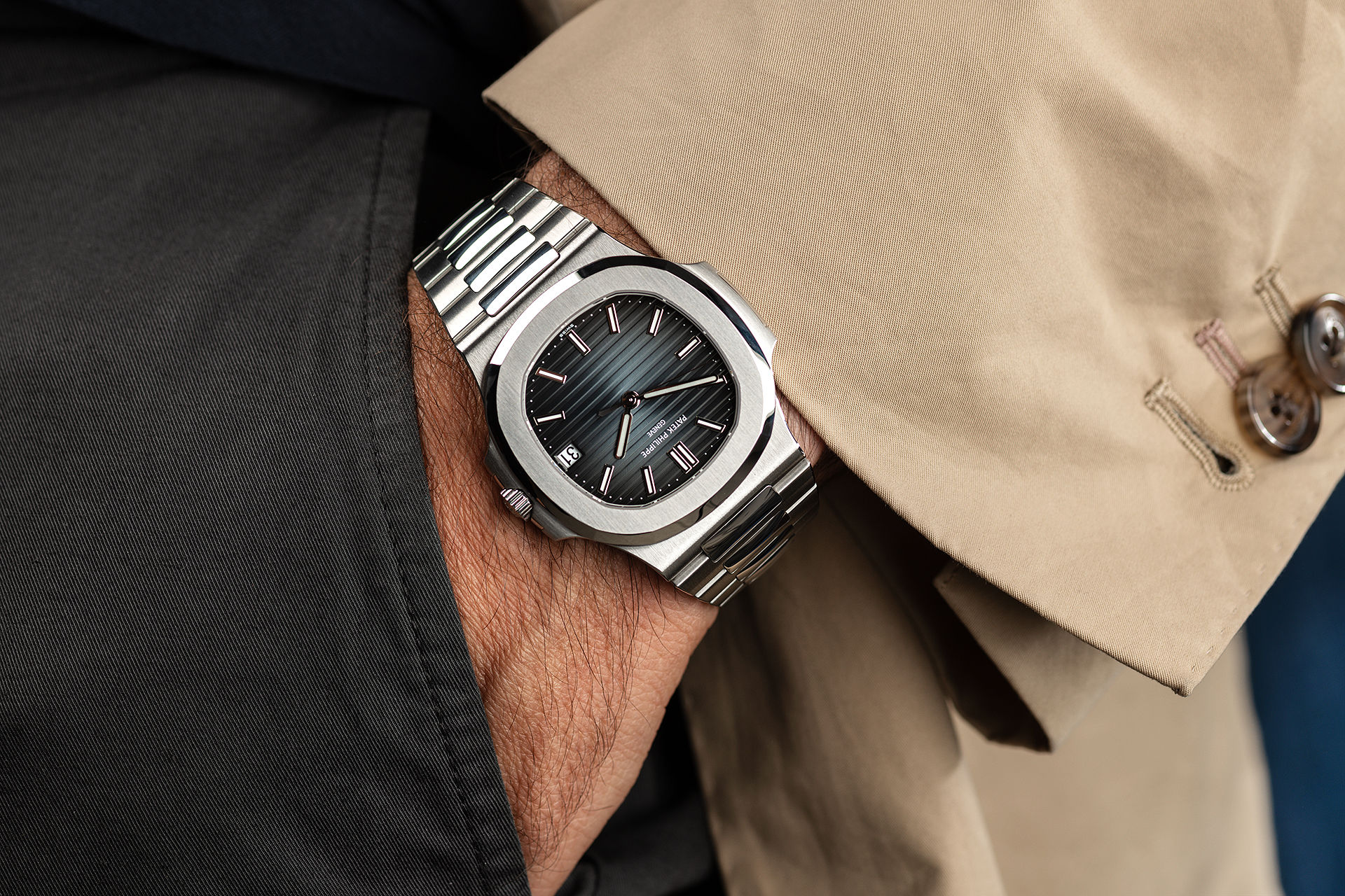 ref 5711/1A-010 | 'Complete Set' | Patek Philippe Nautilus