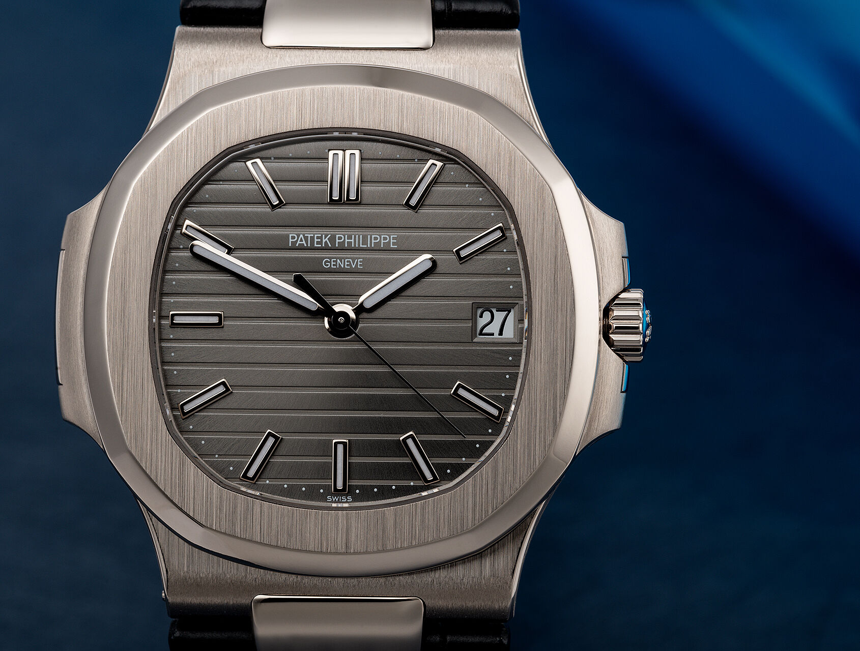 ref 5711G-001 | 5711G-001 - Under Patek Warranty | Patek Philippe Nautilus