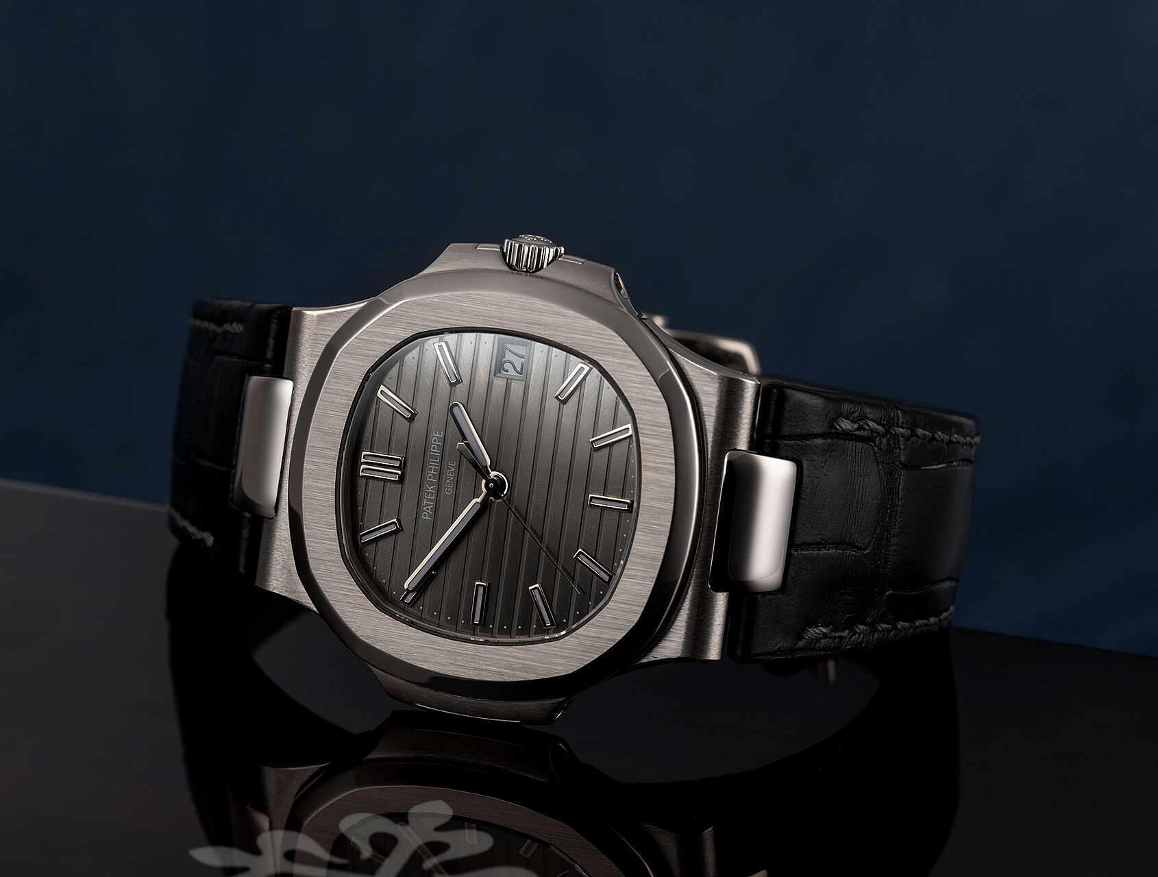 ref 5711G-001 | 5711G-001 - Under Patek Warranty | Patek Philippe Nautilus