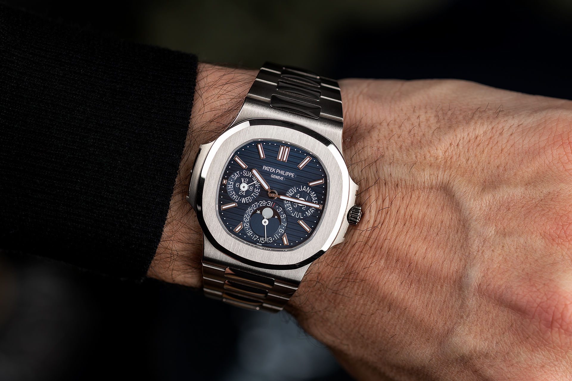 THE Ultimate Patek Philippe Nautilus?! Hands on with the £200,000 5740/1G-001  