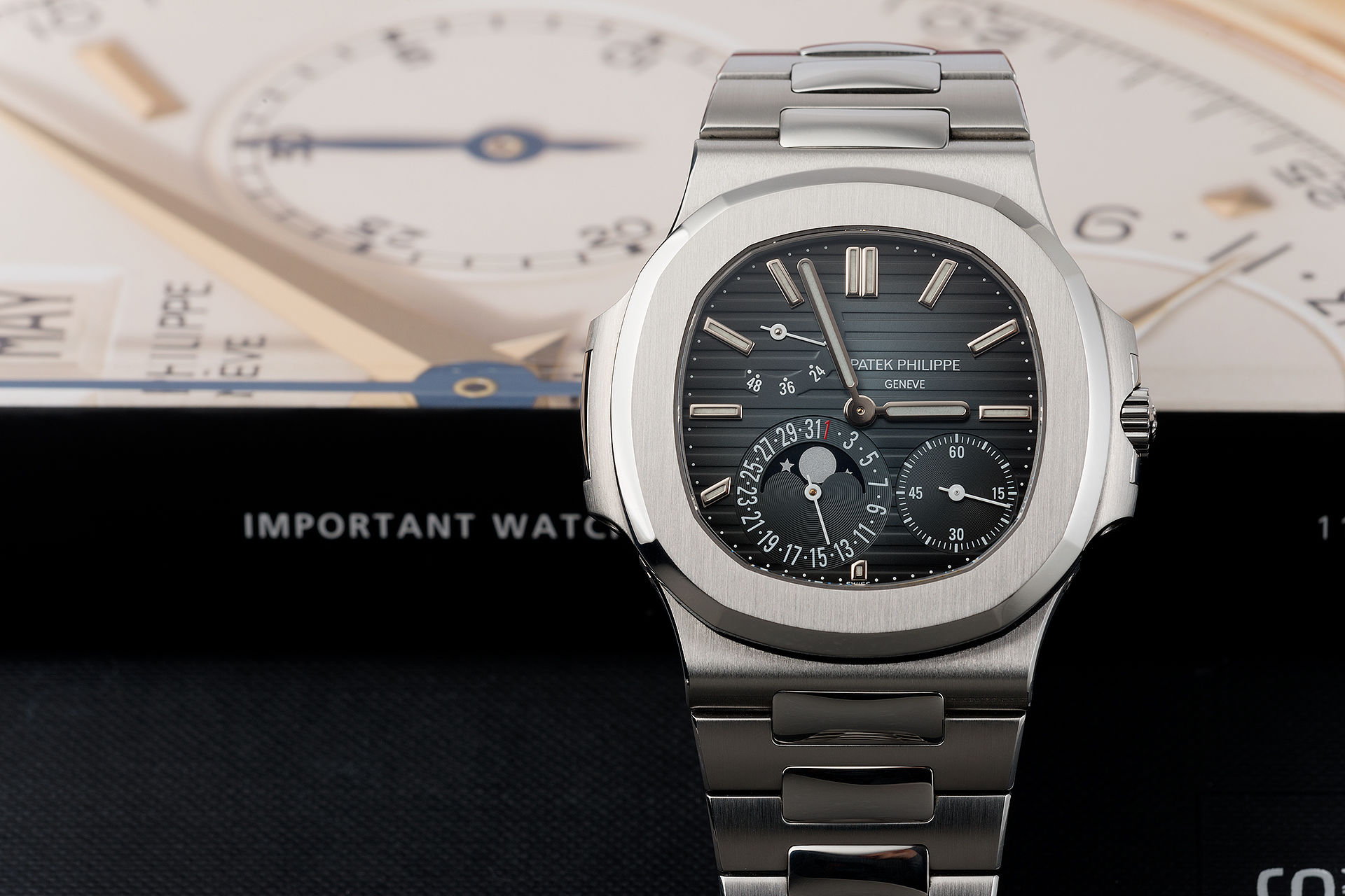 ref 5712/1A-001 | Complete Set | Patek Philippe Nautilus