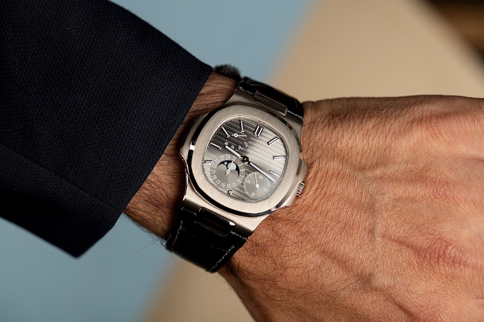 ref 5712G-001 | Power Reserve 'Full Set' | Patek Philippe Nautilus