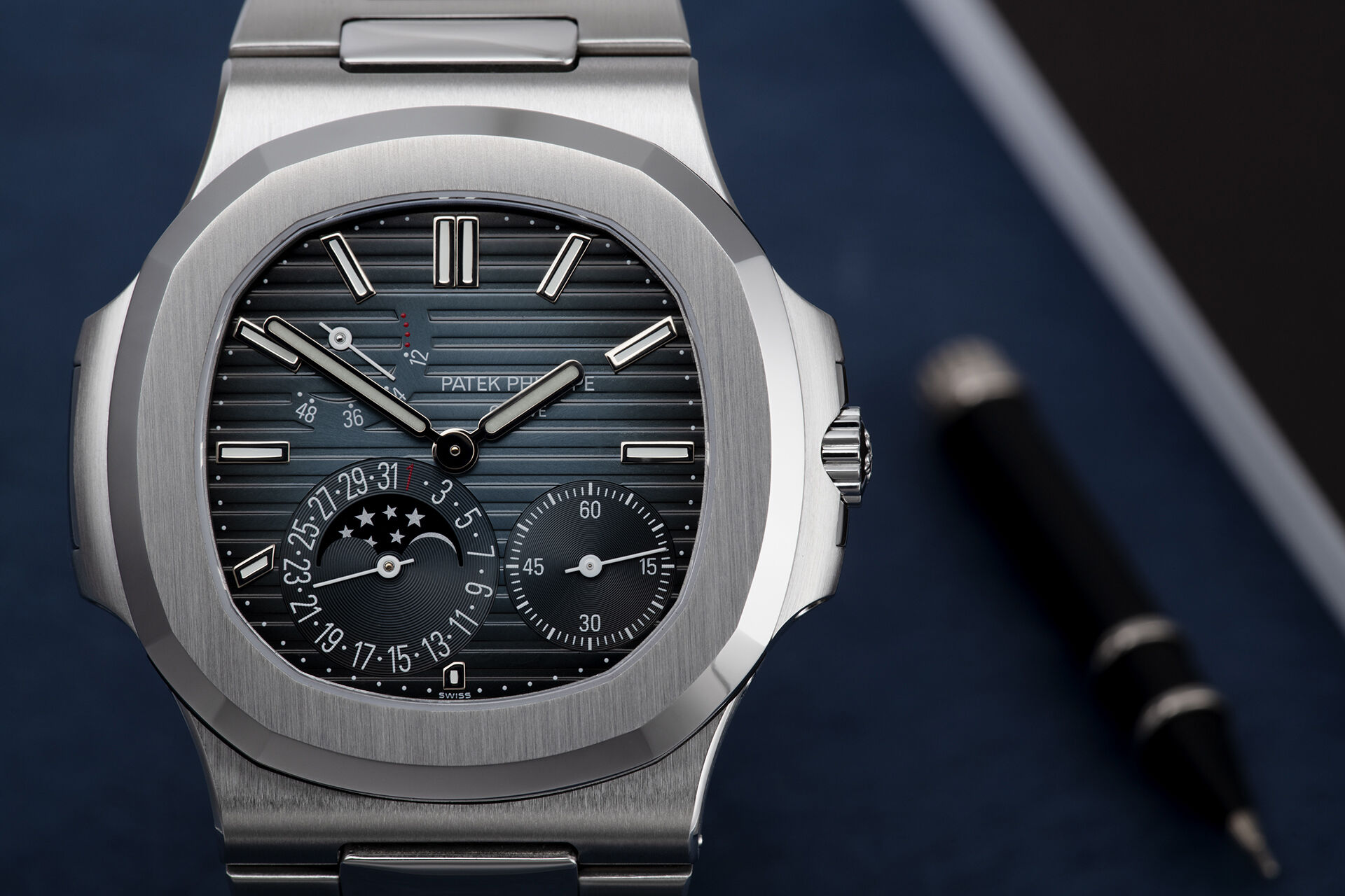 ref 5712/1A-001 | 'Power Reserve' | Patek Philippe Nautilus