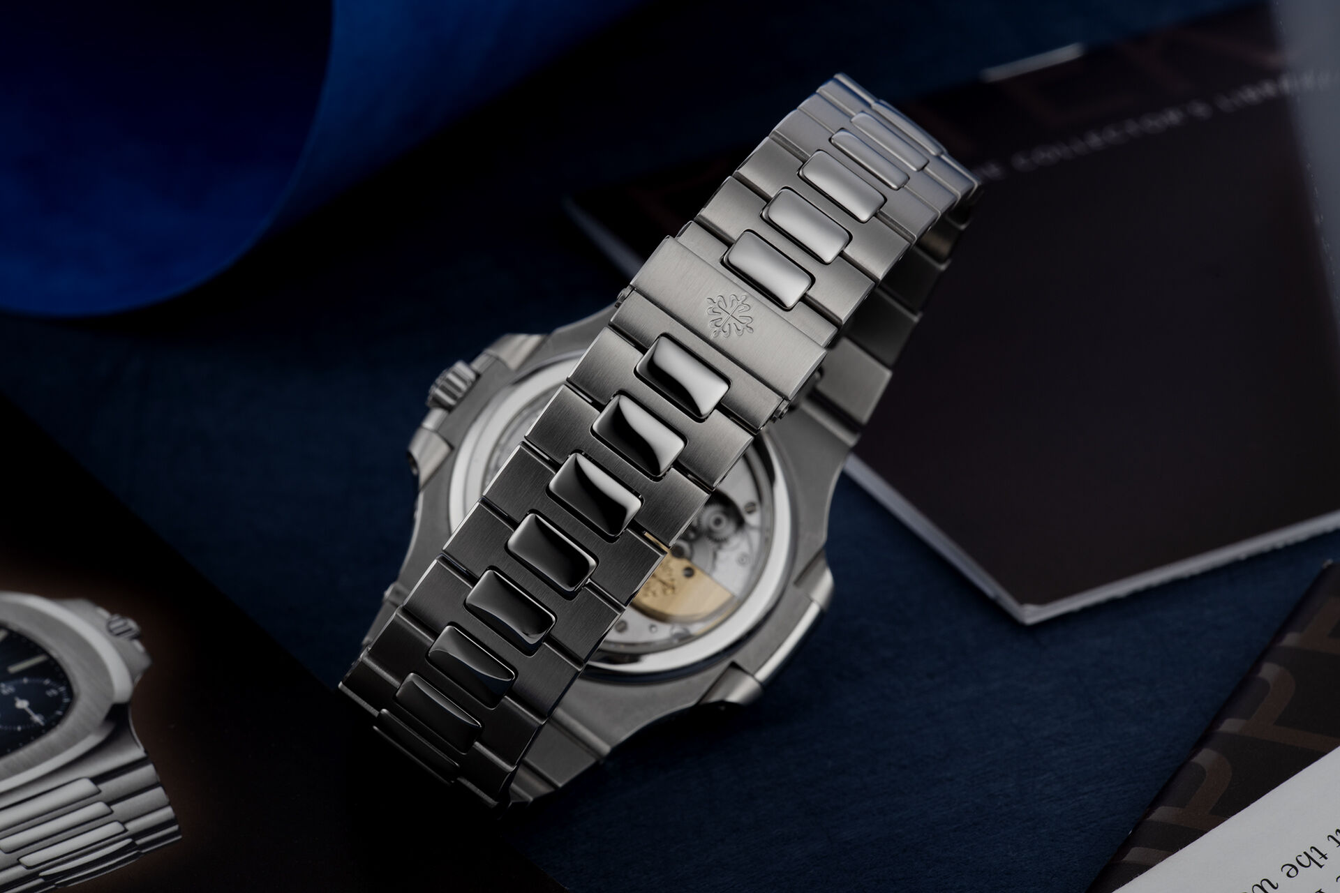 ref 5712/1A-001 | 'Power Reserve' | Patek Philippe Nautilus