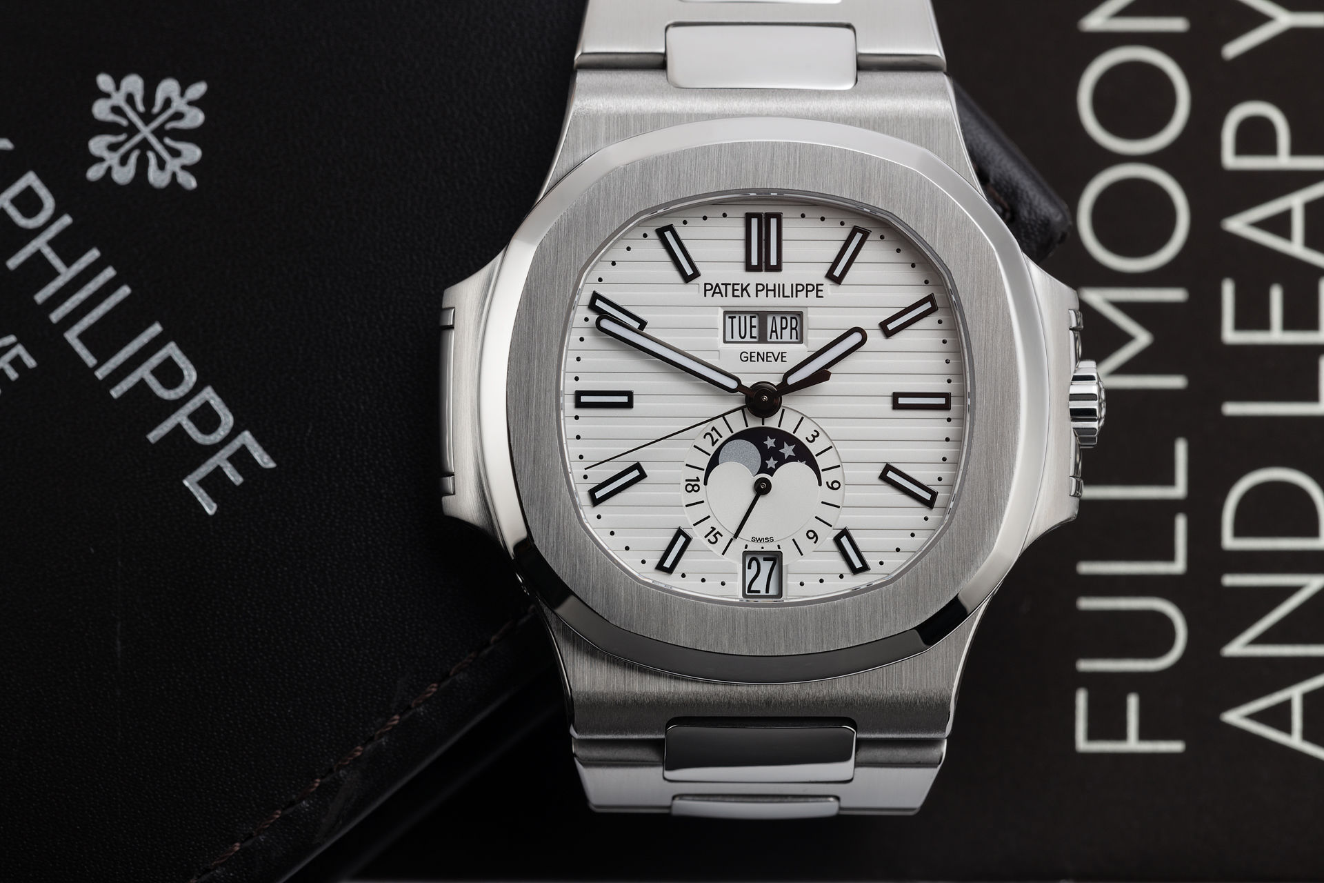 ref 5726/1A-010 | Full Set, Rare 'Piano Dial' | Patek Philippe Nautilus