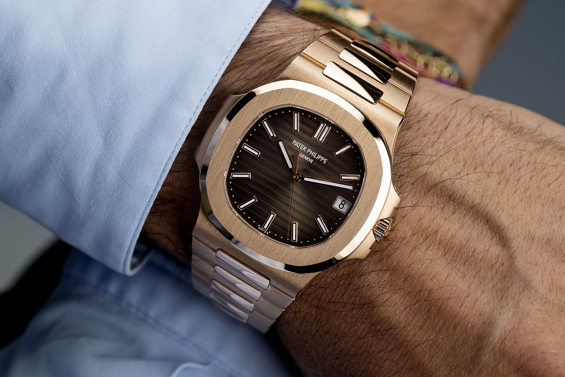 watch-club-patek-philippe-nautilus-rose-gold-ref-5711-1r-001-year-2019-14039-9.jpg