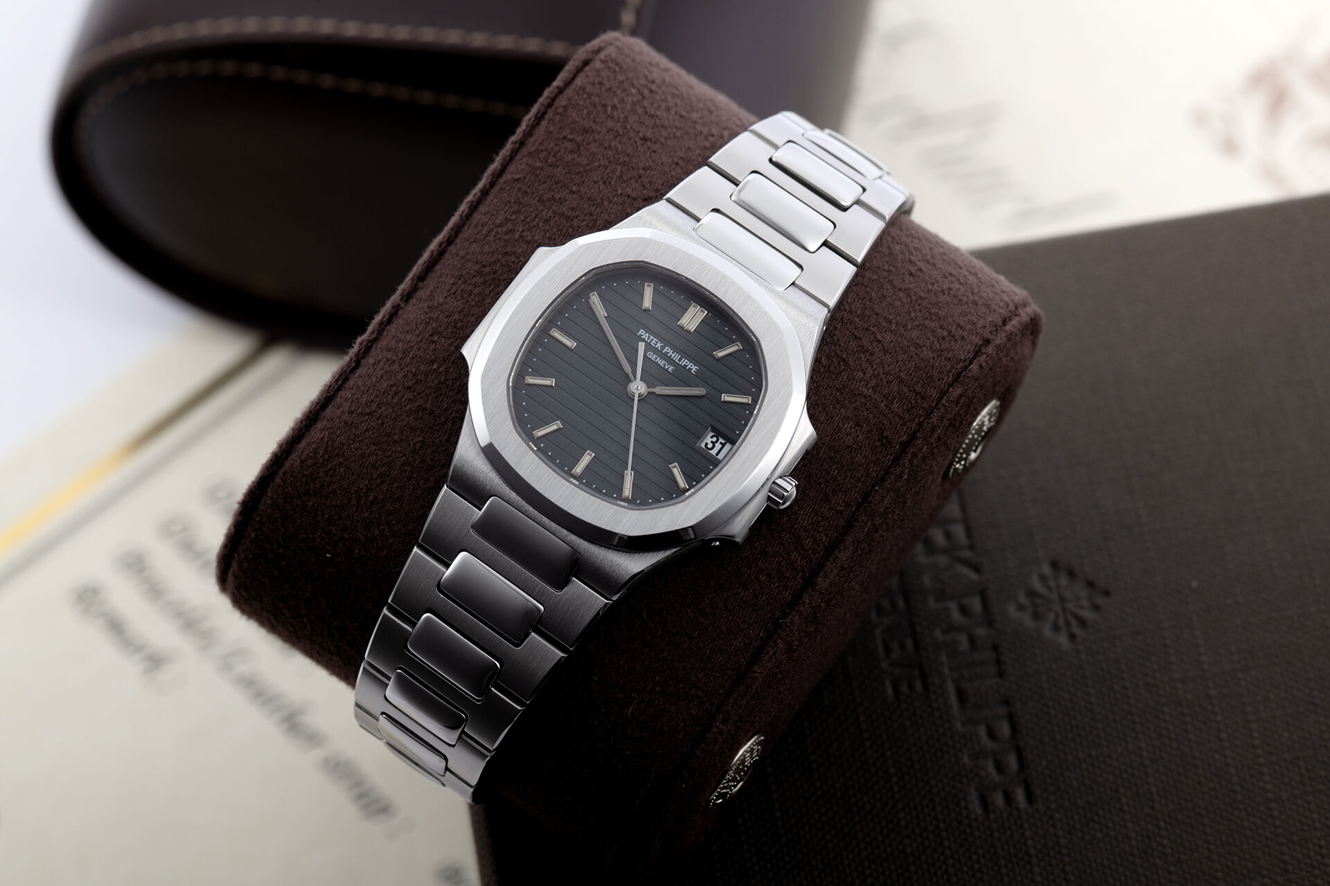 ref 3900 | Patek Service History | Patek Philippe Nautilus